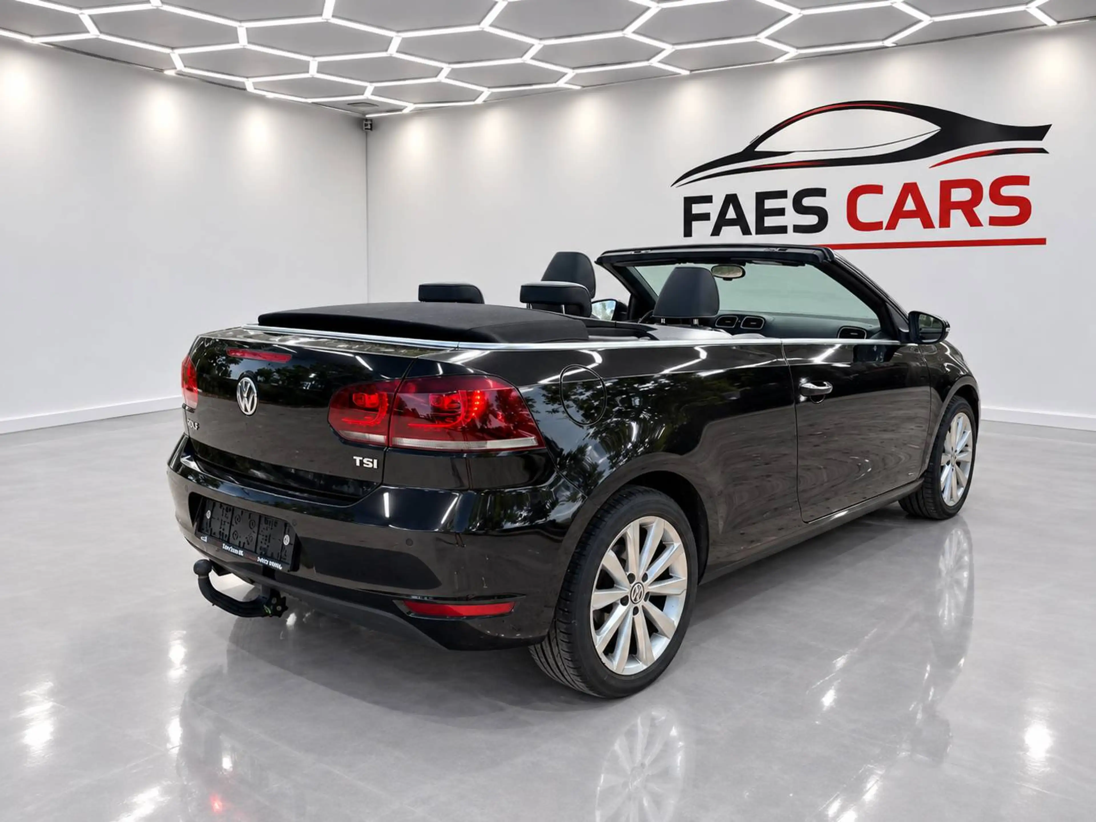 Volkswagen Golf Cabriolet Golf Cabriolet 1.2 TSI Karmann — photo 10