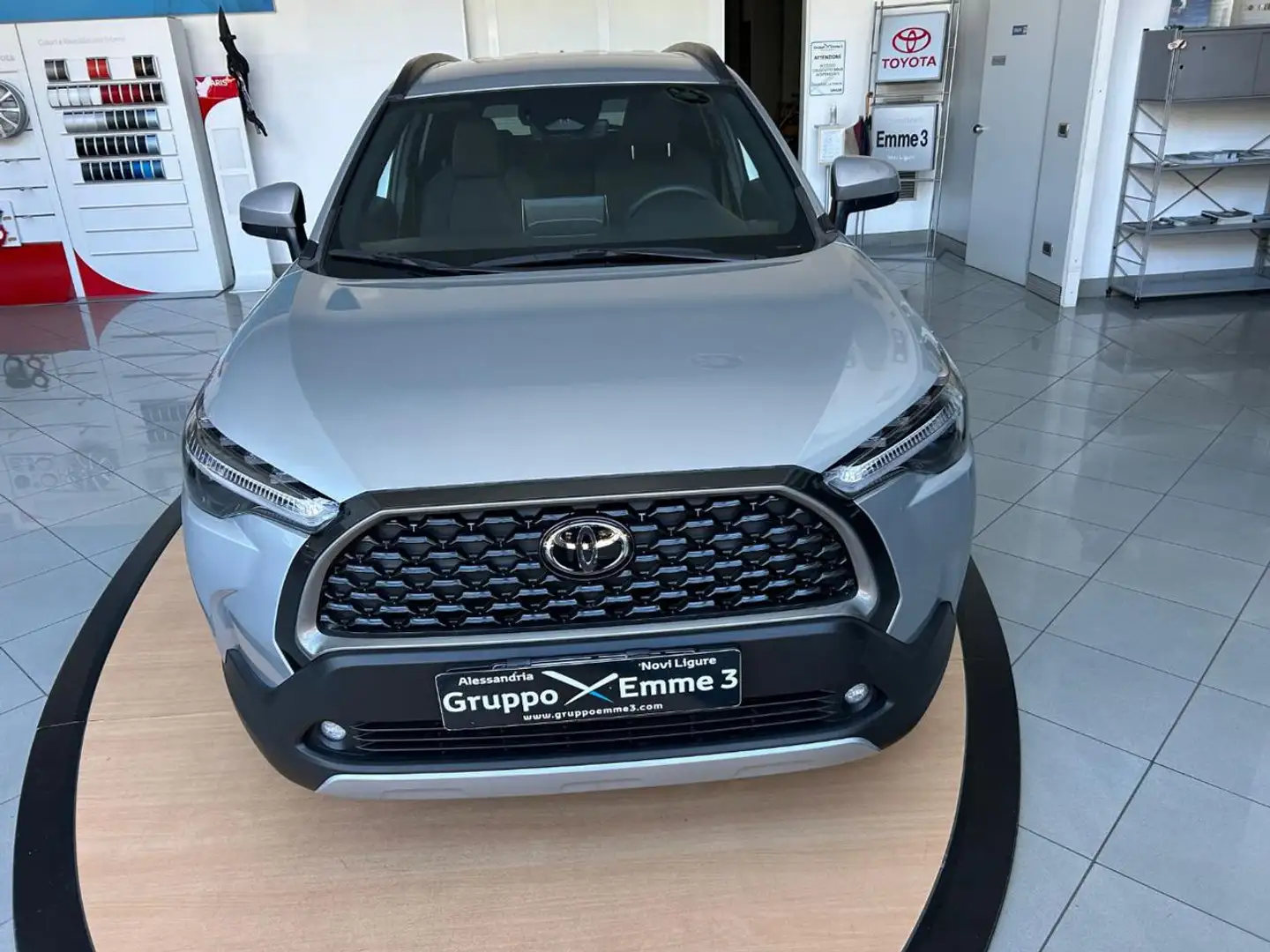 Toyota Corolla Cross 1.8 Hybrid 140 CV E-CVT Trend Argento - 1