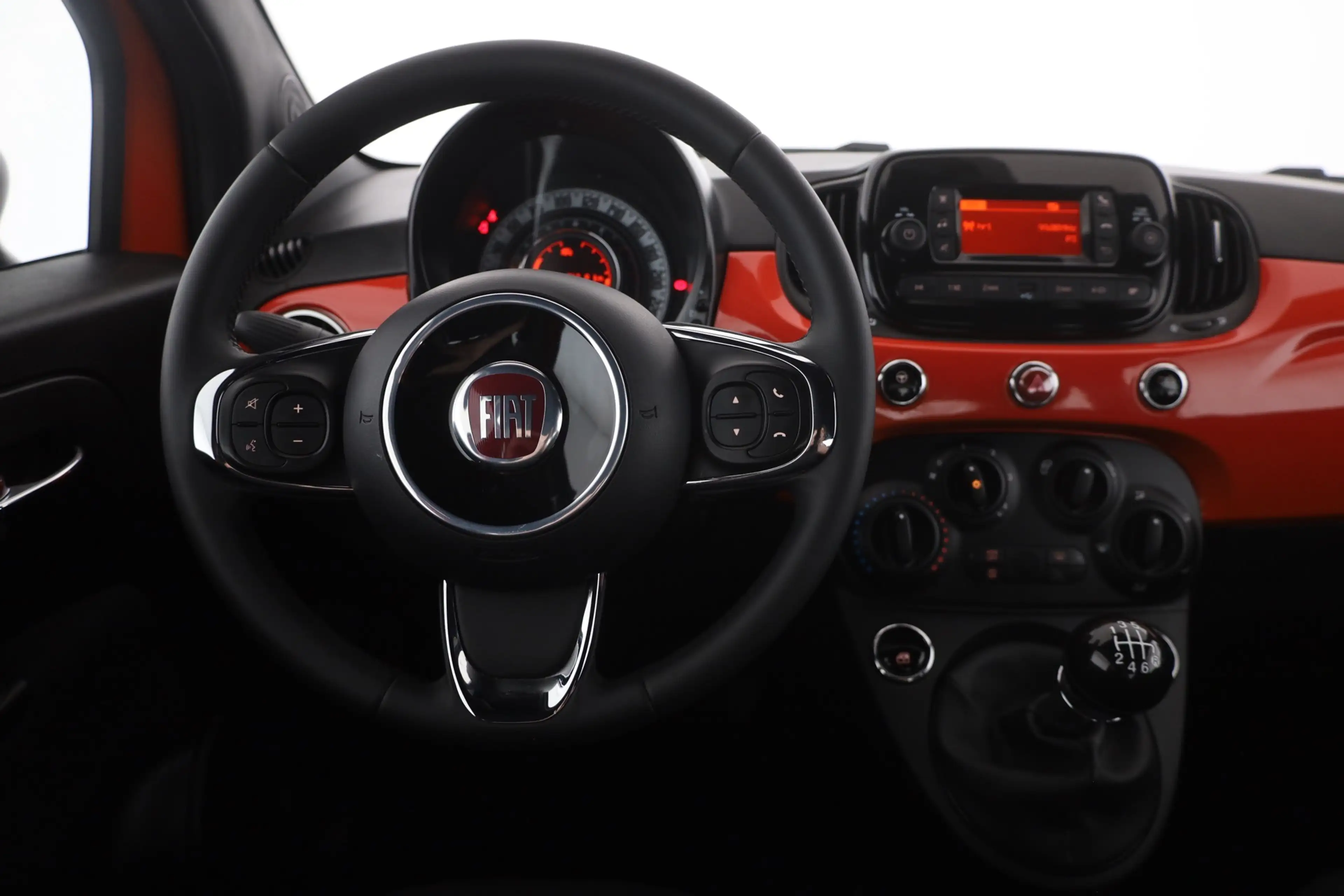 Fiat 500 1.0 M-Hybrid DAB Klima USB 1.Hand Isofix — photo 10