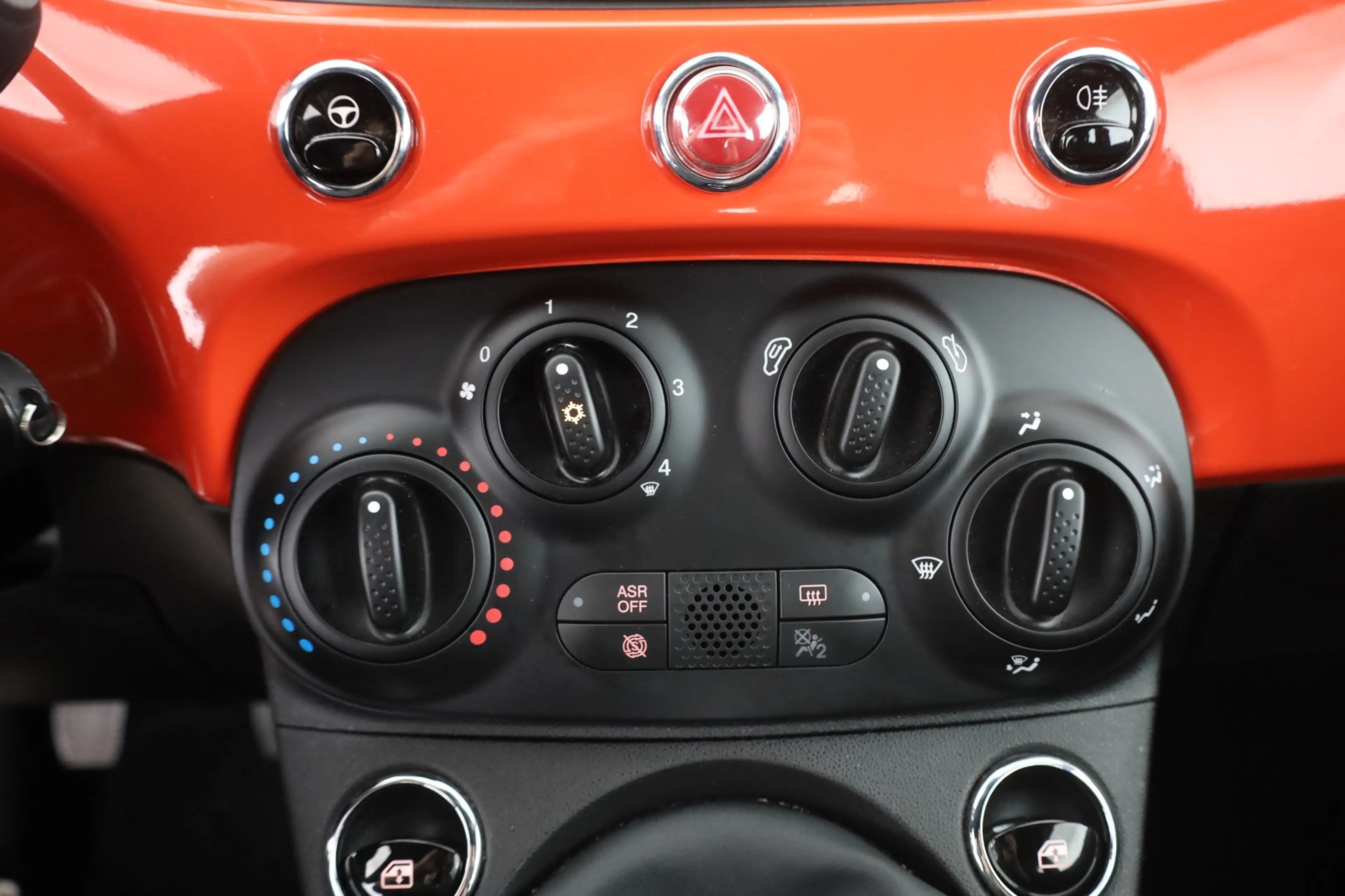 Fiat 500 1.0 M-Hybrid DAB Klima USB 1.Hand Isofix — photo 12