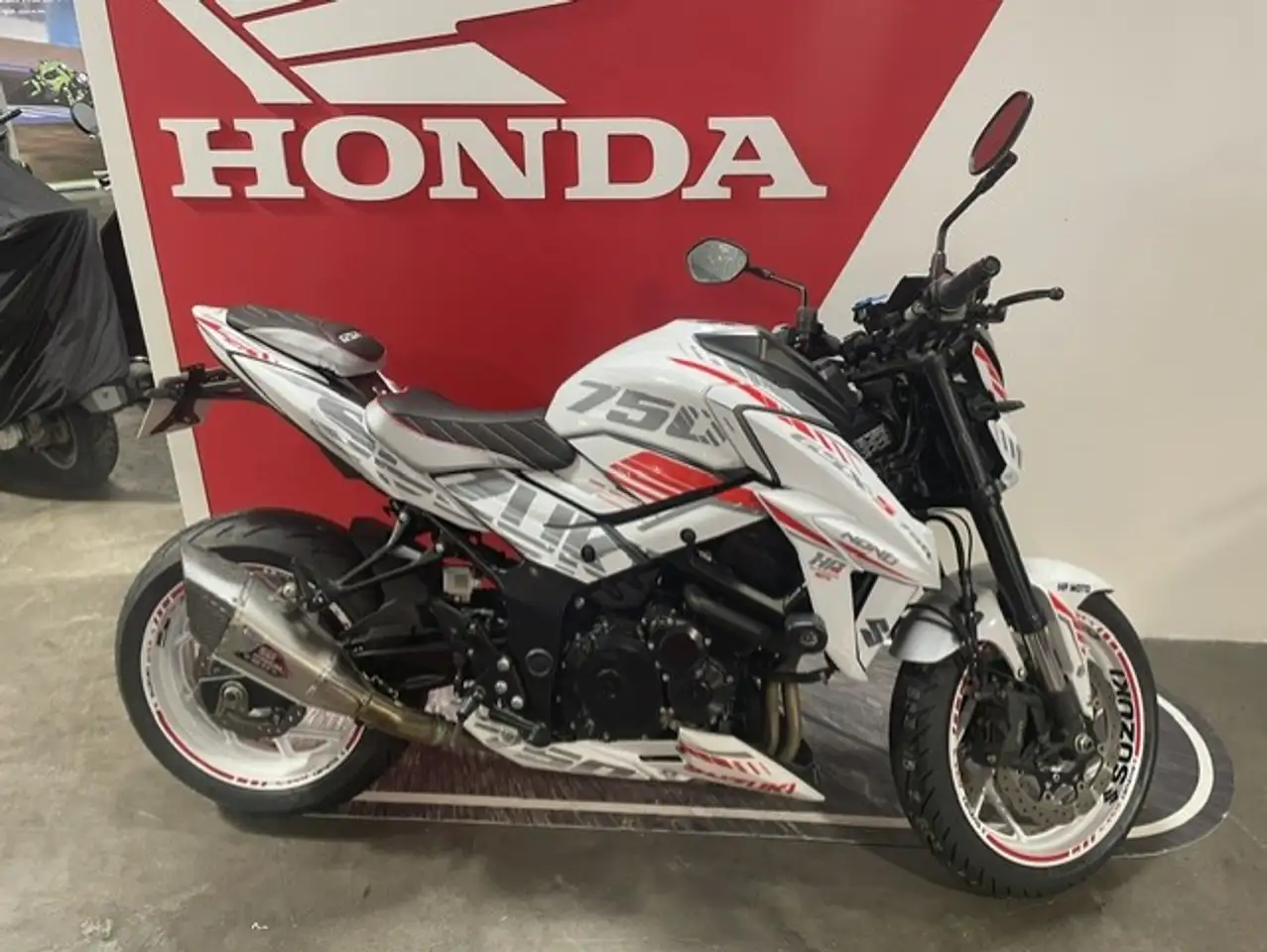 Suzuki GSX-S 750