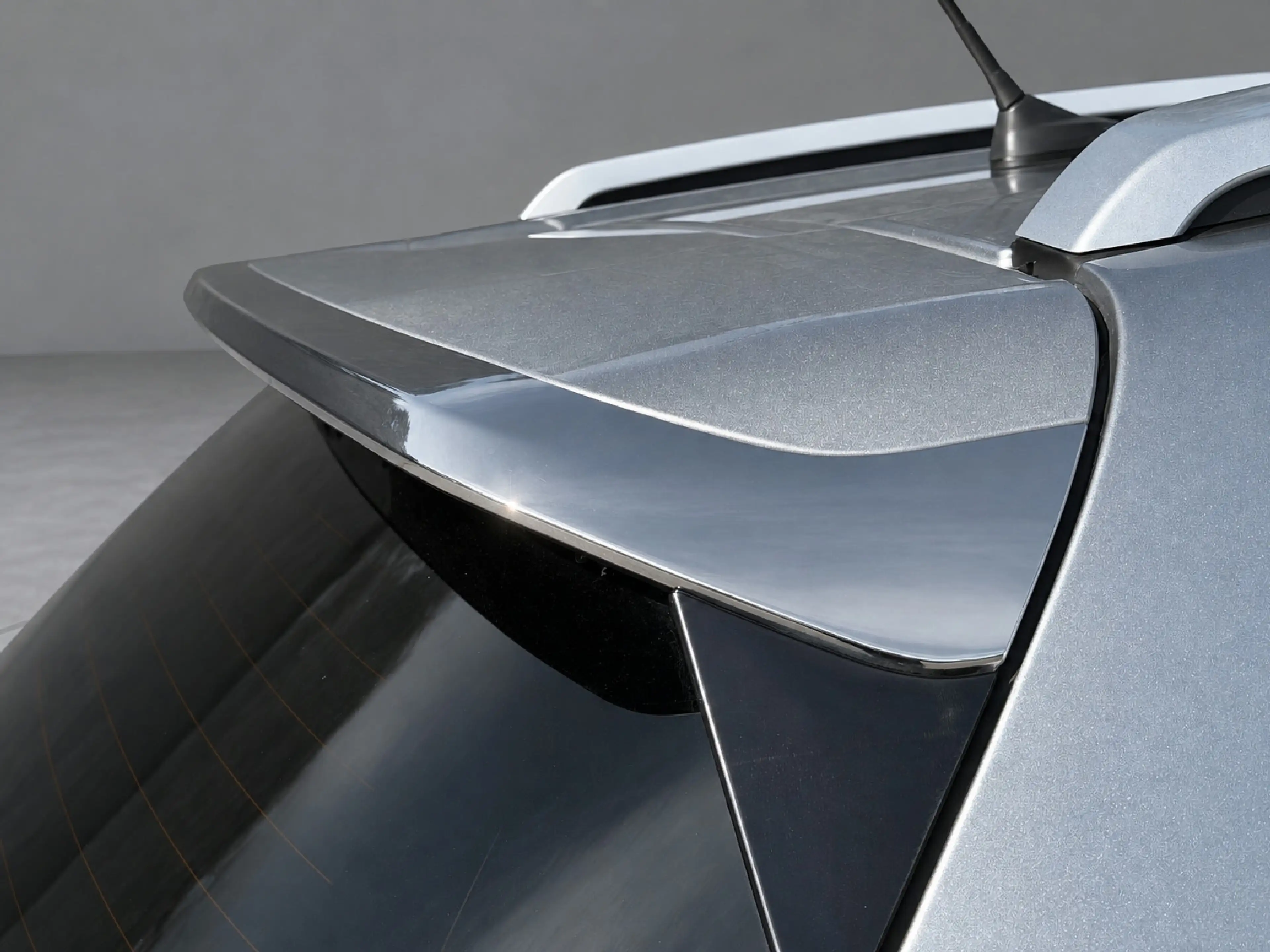 Peugeot 2008 1.2 PureTech Féline, afneembare trekhaak, panorama — photo 8