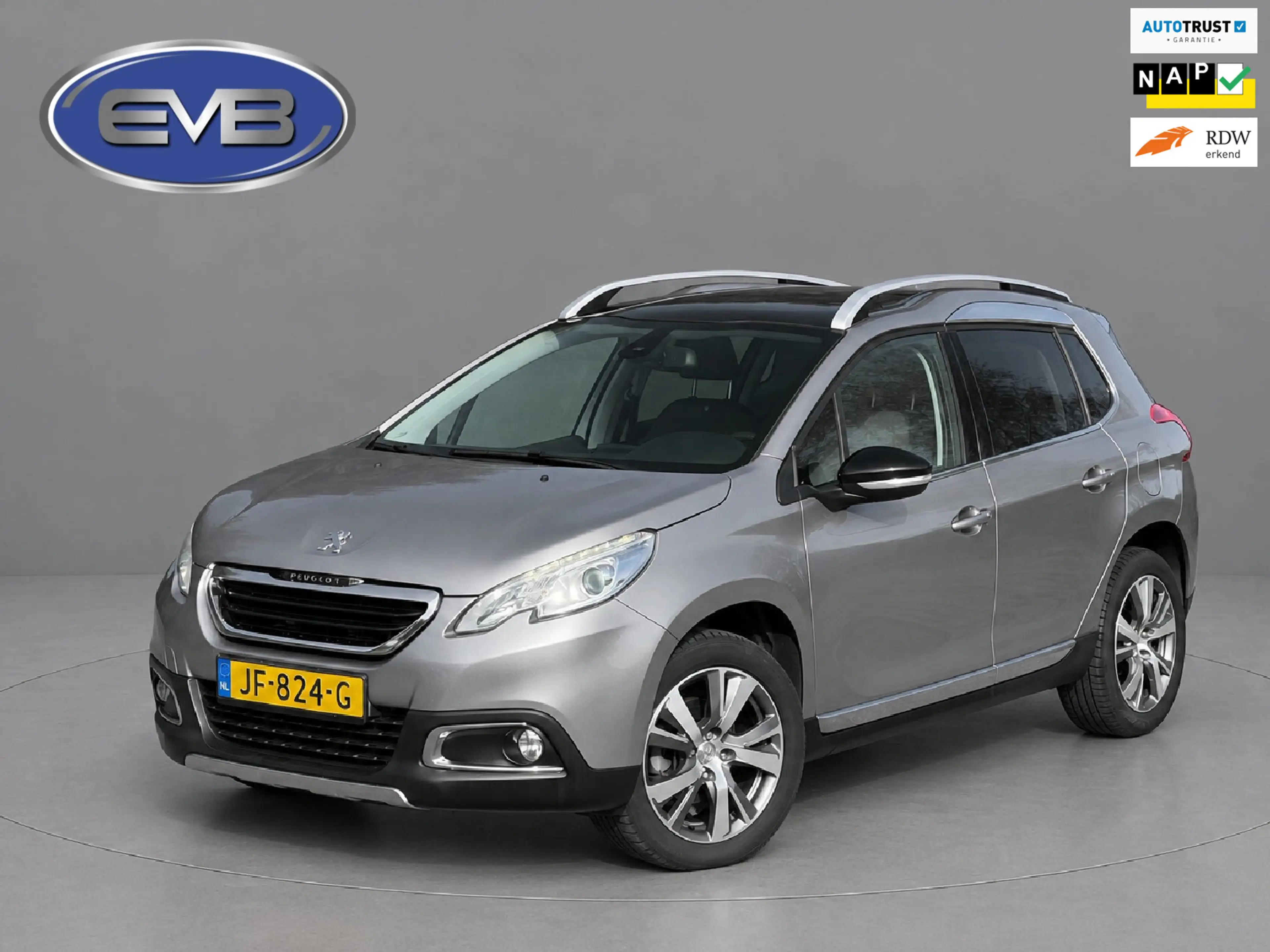 Peugeot 2008 1.2 PureTech Féline, afneembare trekhaak, panorama