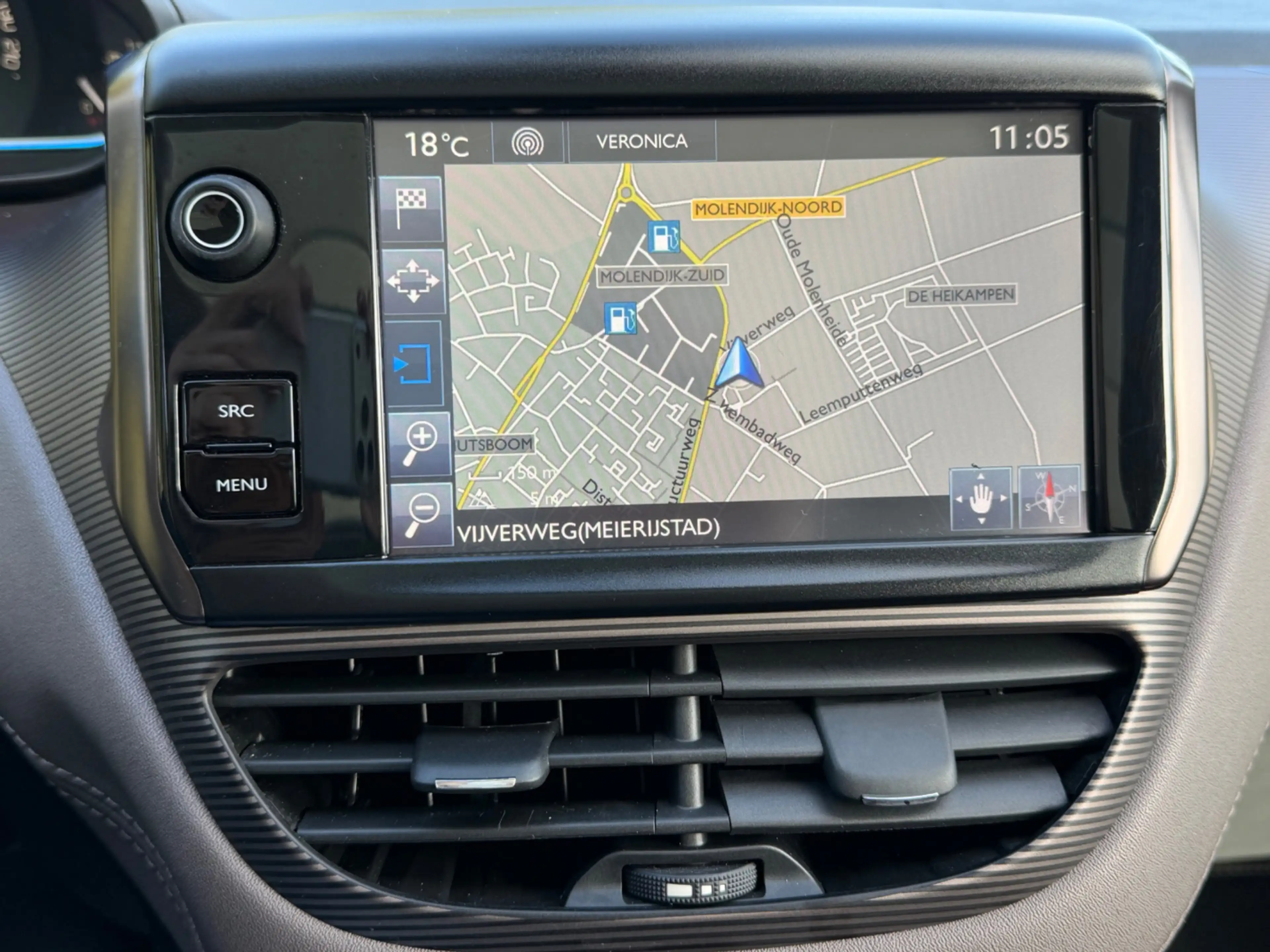 Peugeot 2008 1.2 PureTech Féline, afneembare trekhaak, panorama — photo 6