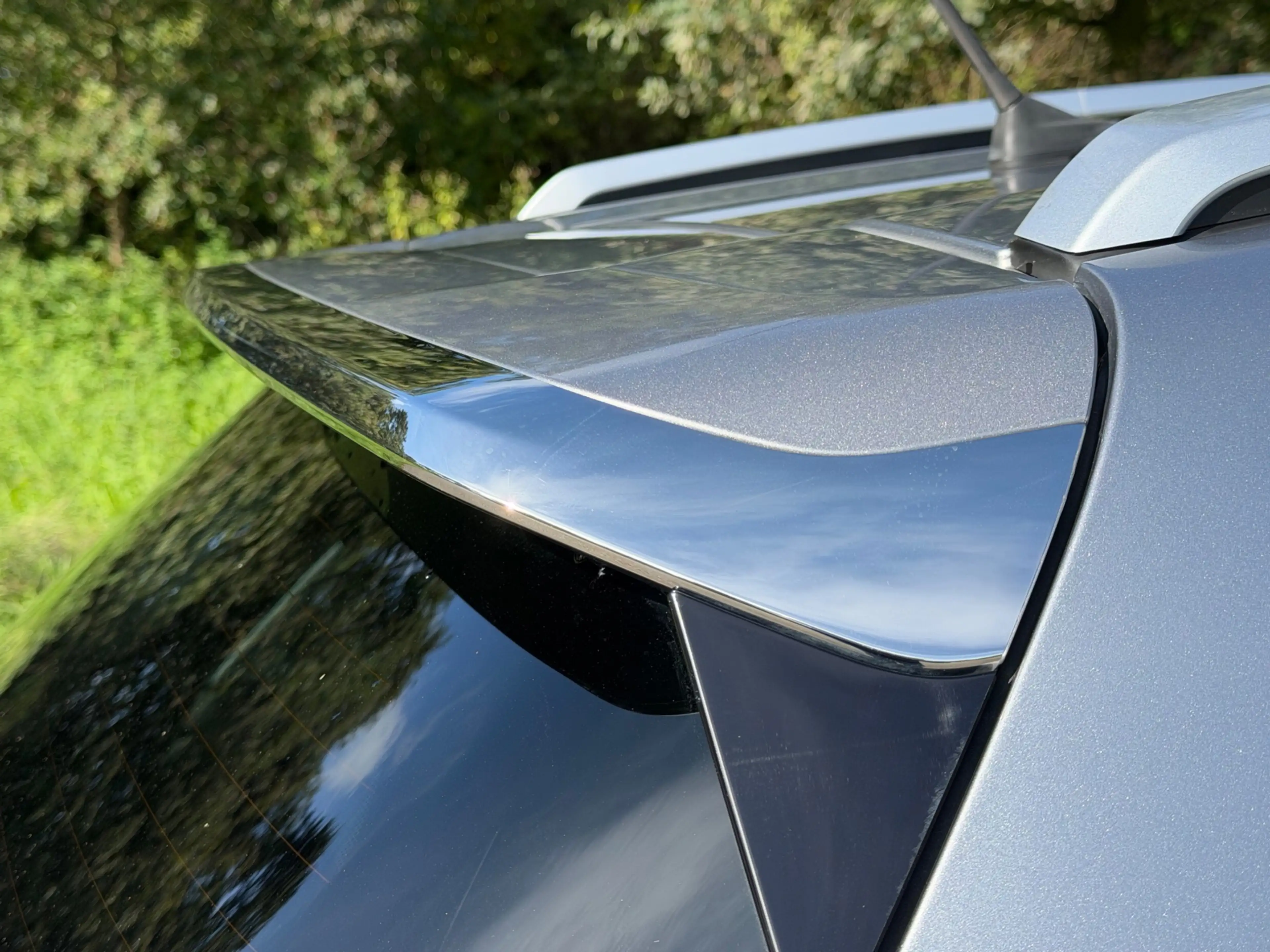 Peugeot 2008 1.2 PureTech Féline, afneembare trekhaak, panorama — photo 31