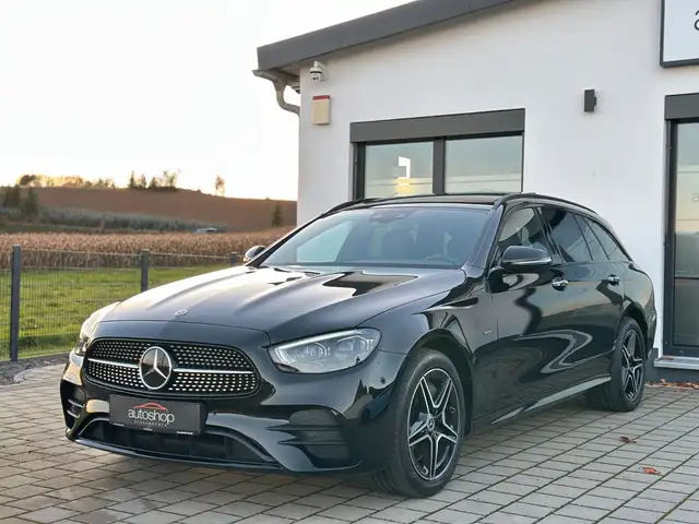 Mercedes-Benz E 300 e T/AMG/Multibeam/Burmester/Pano/Memory