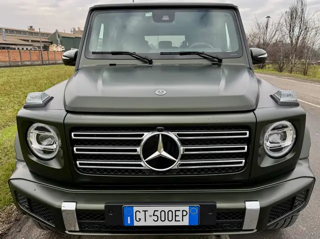Mercedes-Benz G 500 view 4