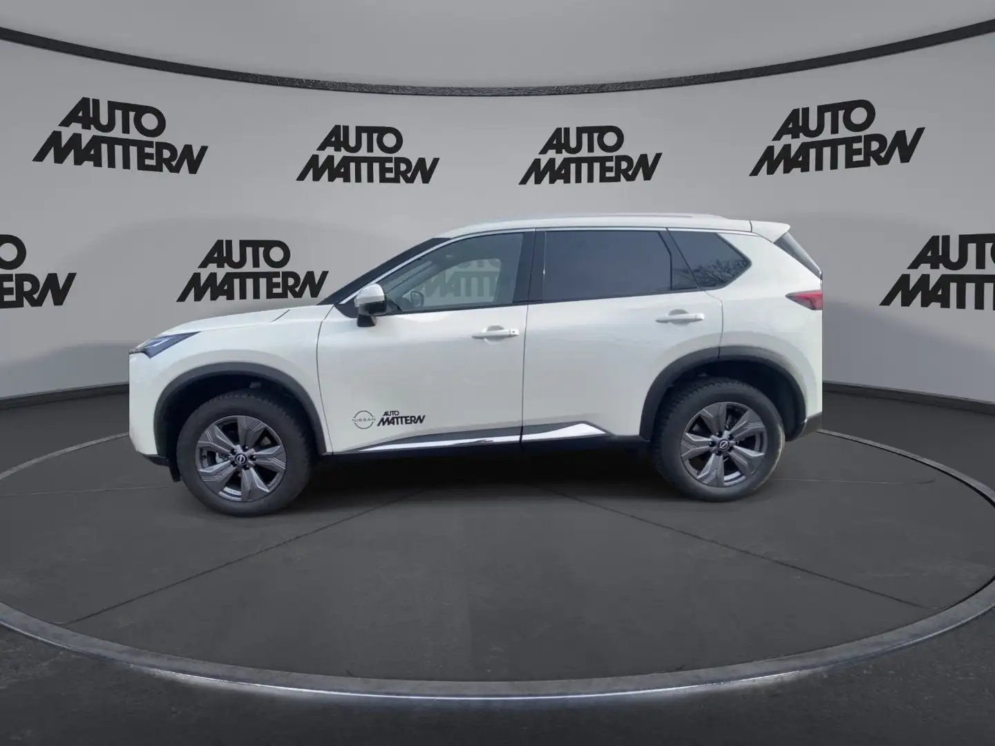 Nissan X-Trail 1.5 MHEV Tekna SHZ vor./hi. 360° Kamera Weiß - 2