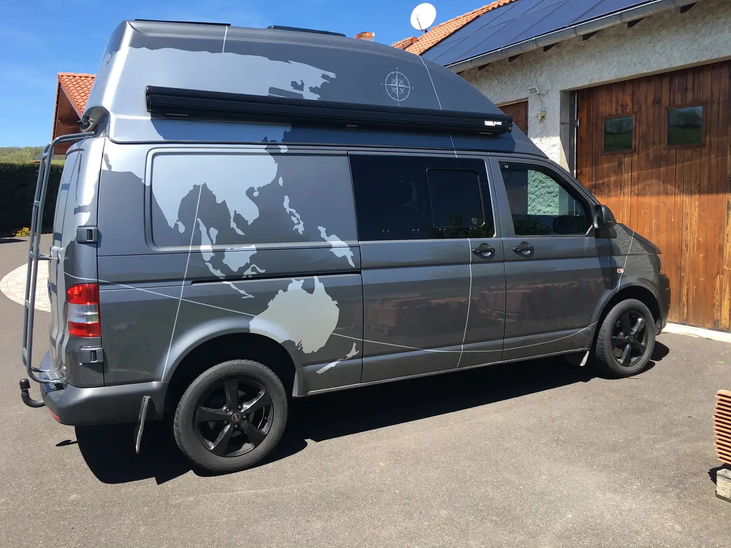 Volkswagen T5 Transporter 4 motion camper hochdach L2/H3 Noir - 2