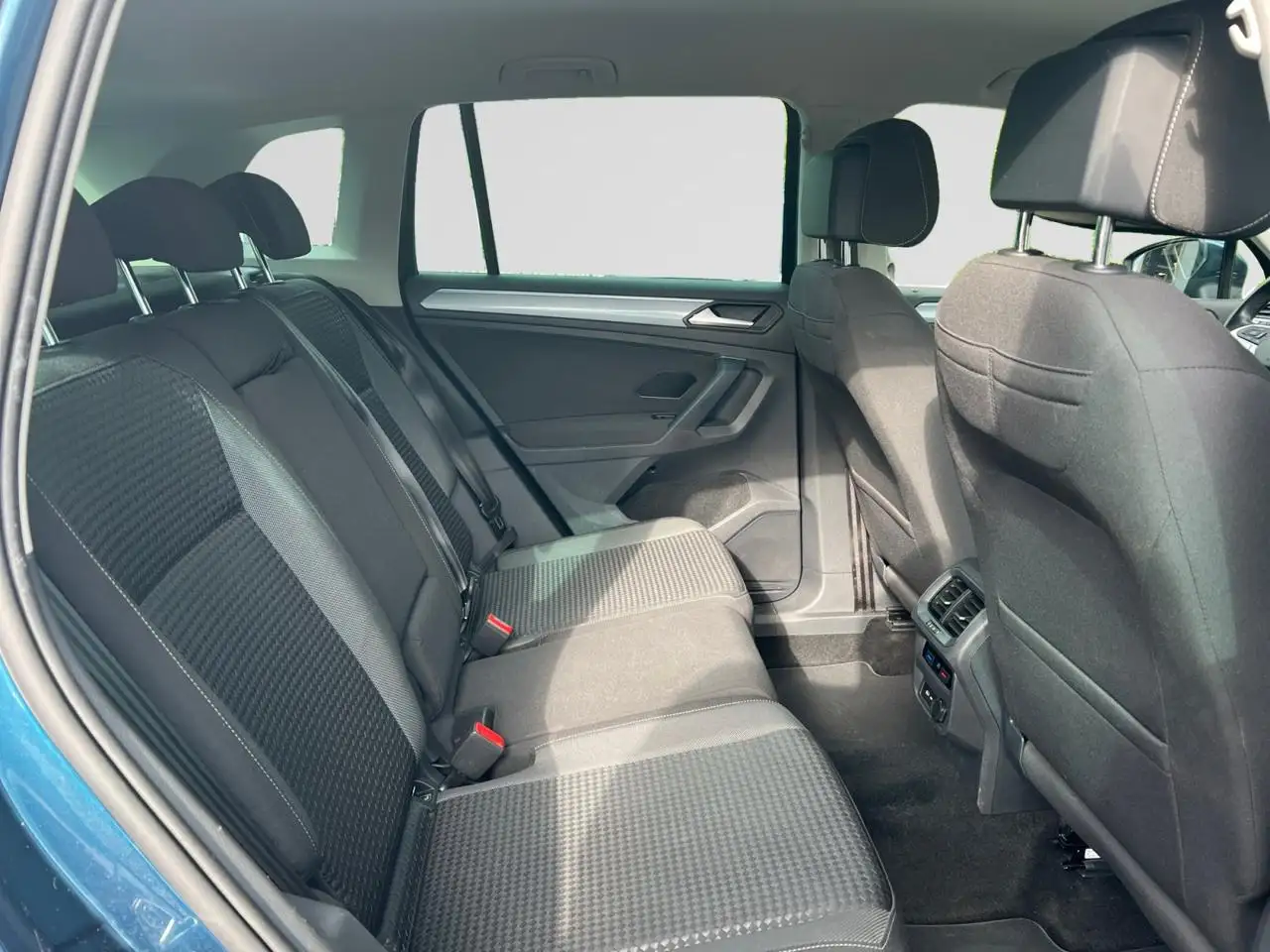 Volkswagen Tiguan 1.5 TSI Active OPF DSG, миниатюра 12