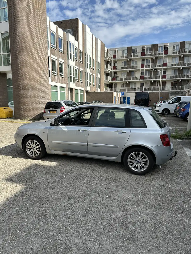 Fiat Stilo Gri - 2
