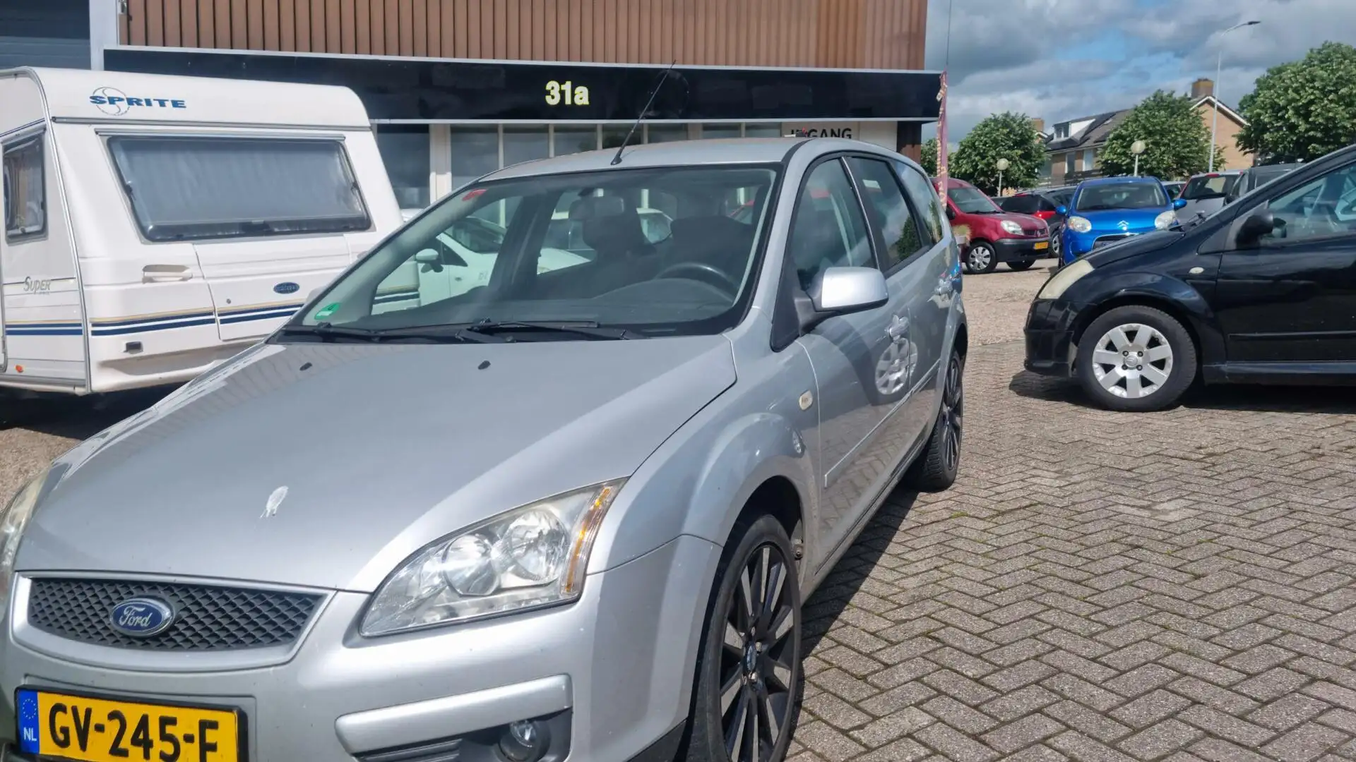 Ford Focus Wagon 1.6-16V Trend💢€1499💢 Grijs - 1