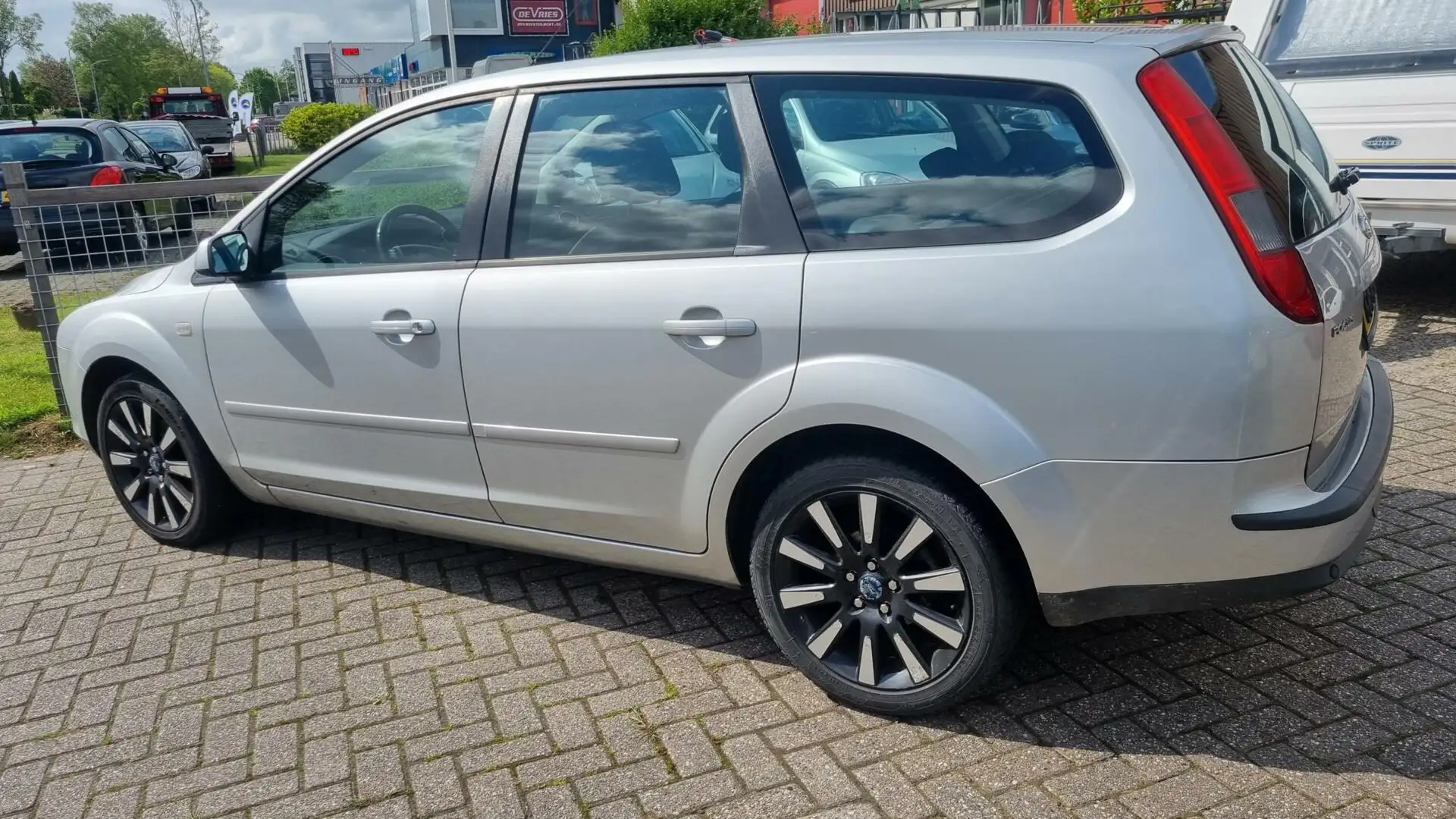 Ford Focus Wagon 1.6-16V Trend💢€1499💢 Grijs - 2