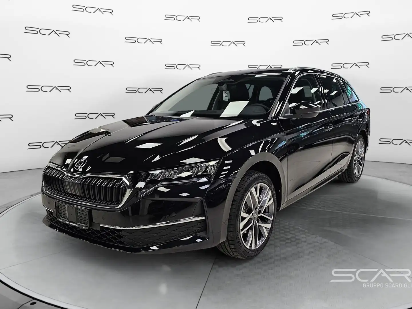 Skoda Octavia 1.5 TSI ACT HYBRID 110KW STYLE DSG Schwarz - 1