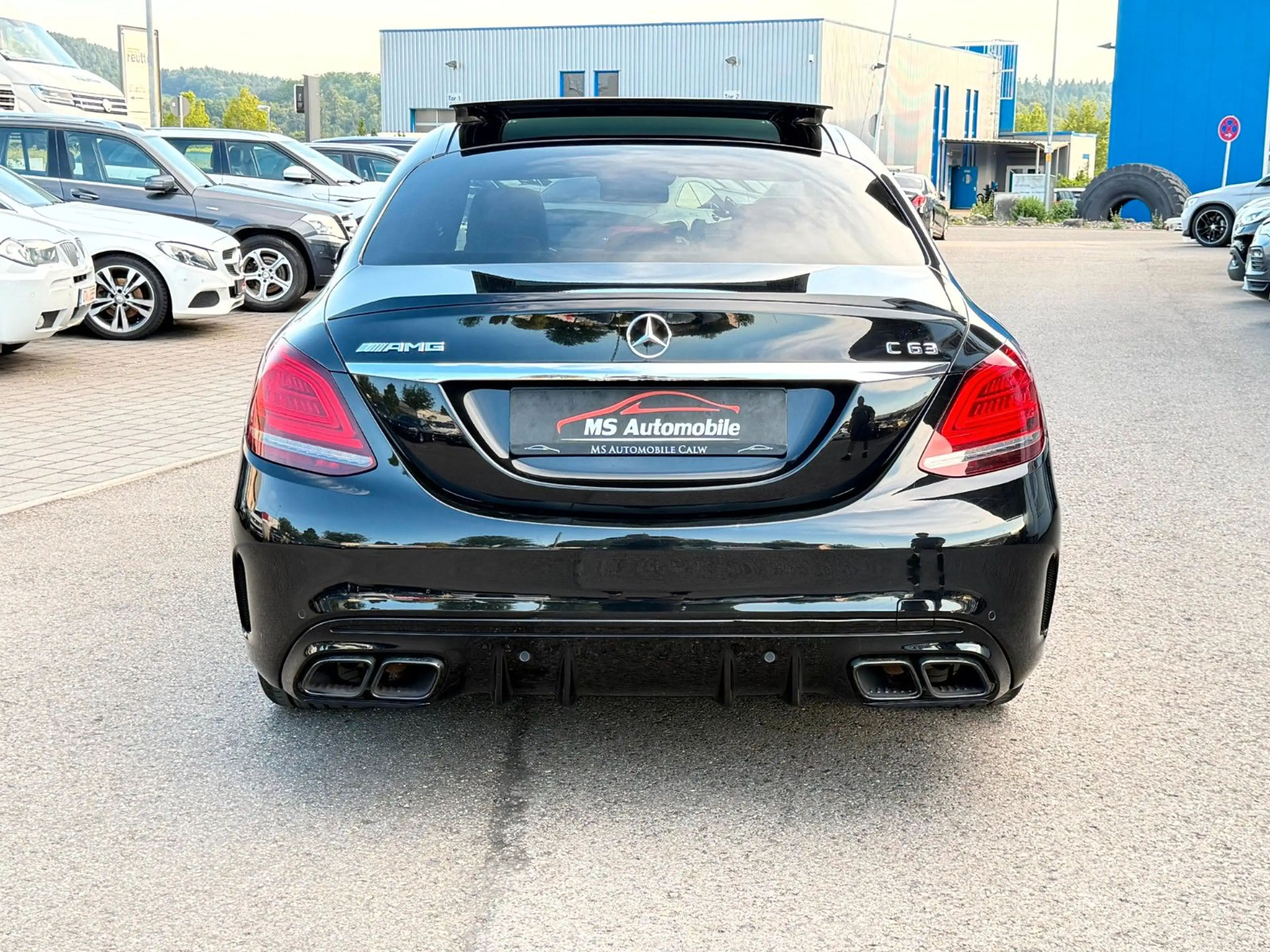 Mercedes-Benz C 63 AMG Limo Sportabgas_Pano_Keyles_Comand_LED — photo 6