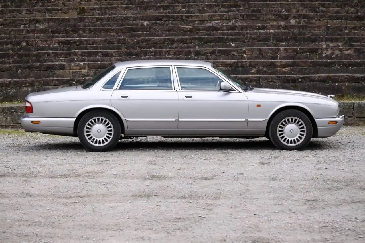 Jaguar XJ 4.0 Sovereign 3 Jahre Garantie, foto 3
