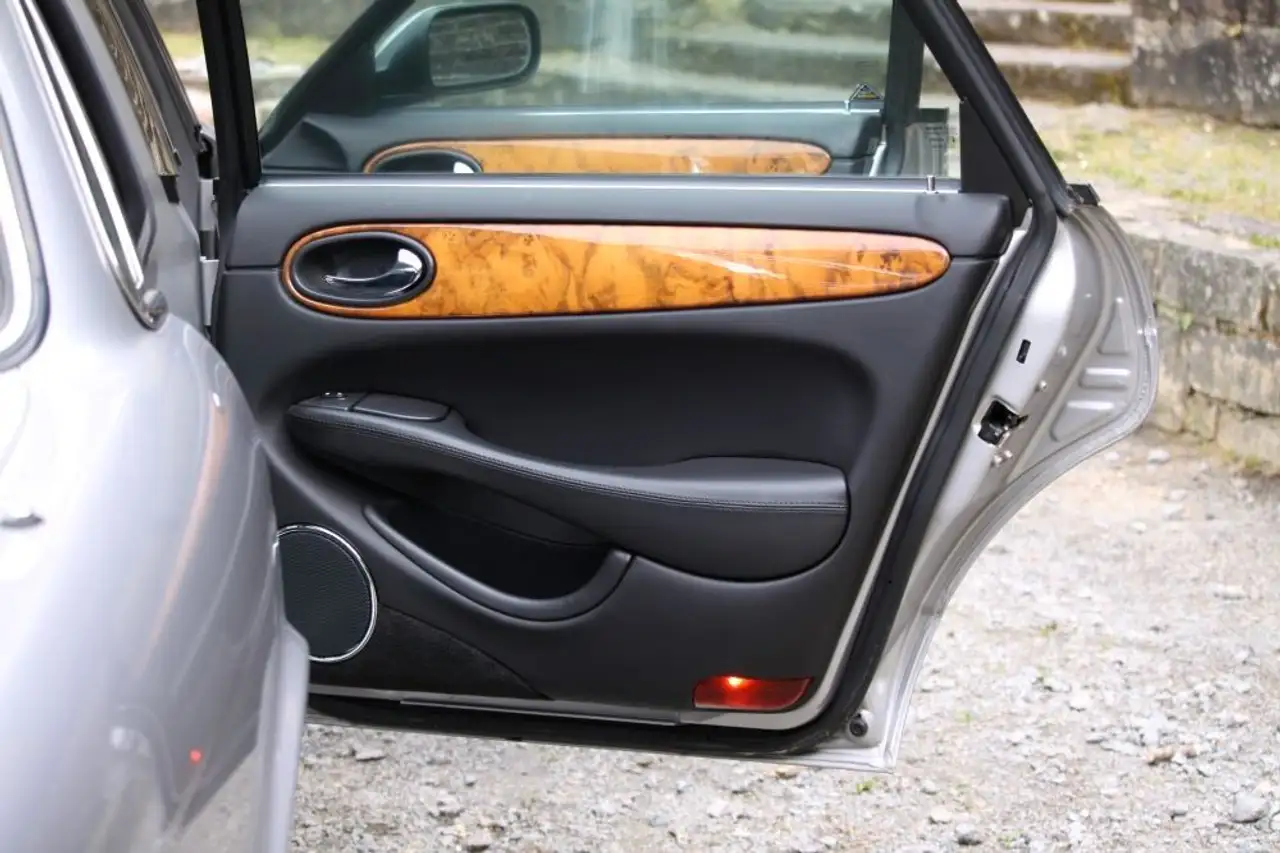Jaguar XJ 4.0 Sovereign 3 Jahre Garantie, foto 11