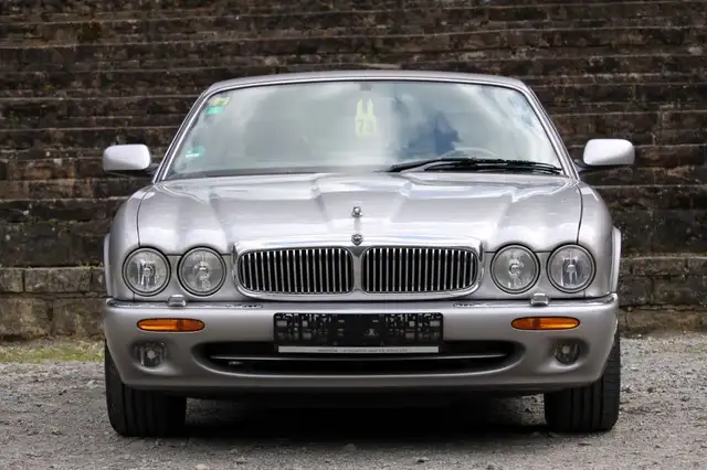 Jaguar XJ 4.0 Sovereign 3 Jahre Garantie