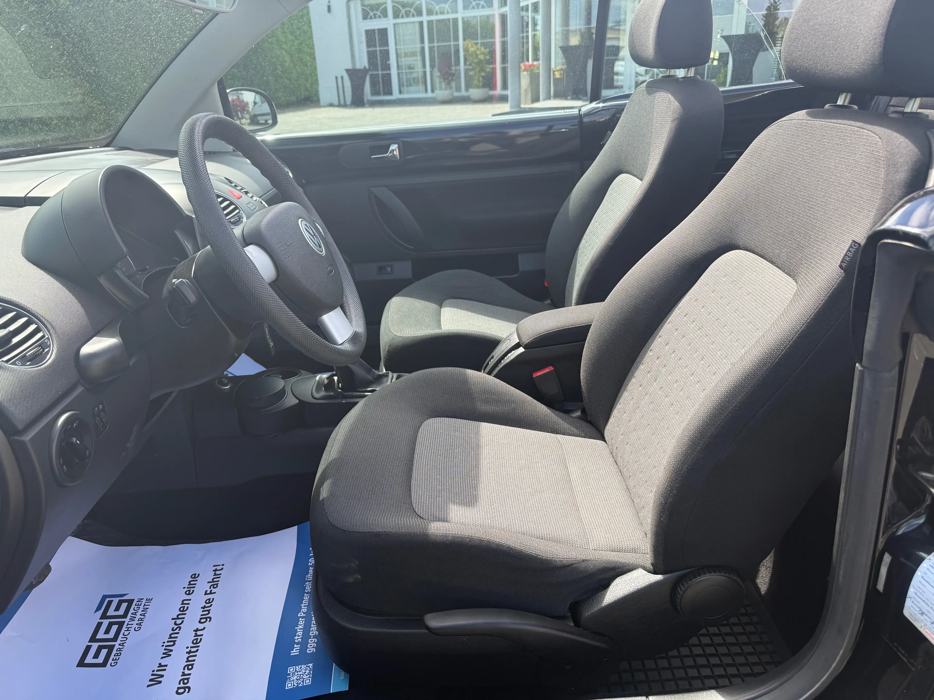 Volkswagen New Beetle 1.6 Cabrio Klima S/H 1 Hand — photo 7