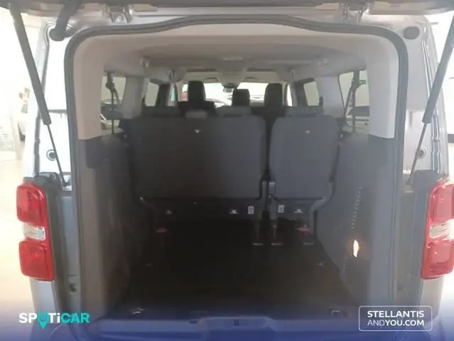 Citroen Spacetourer view 6
