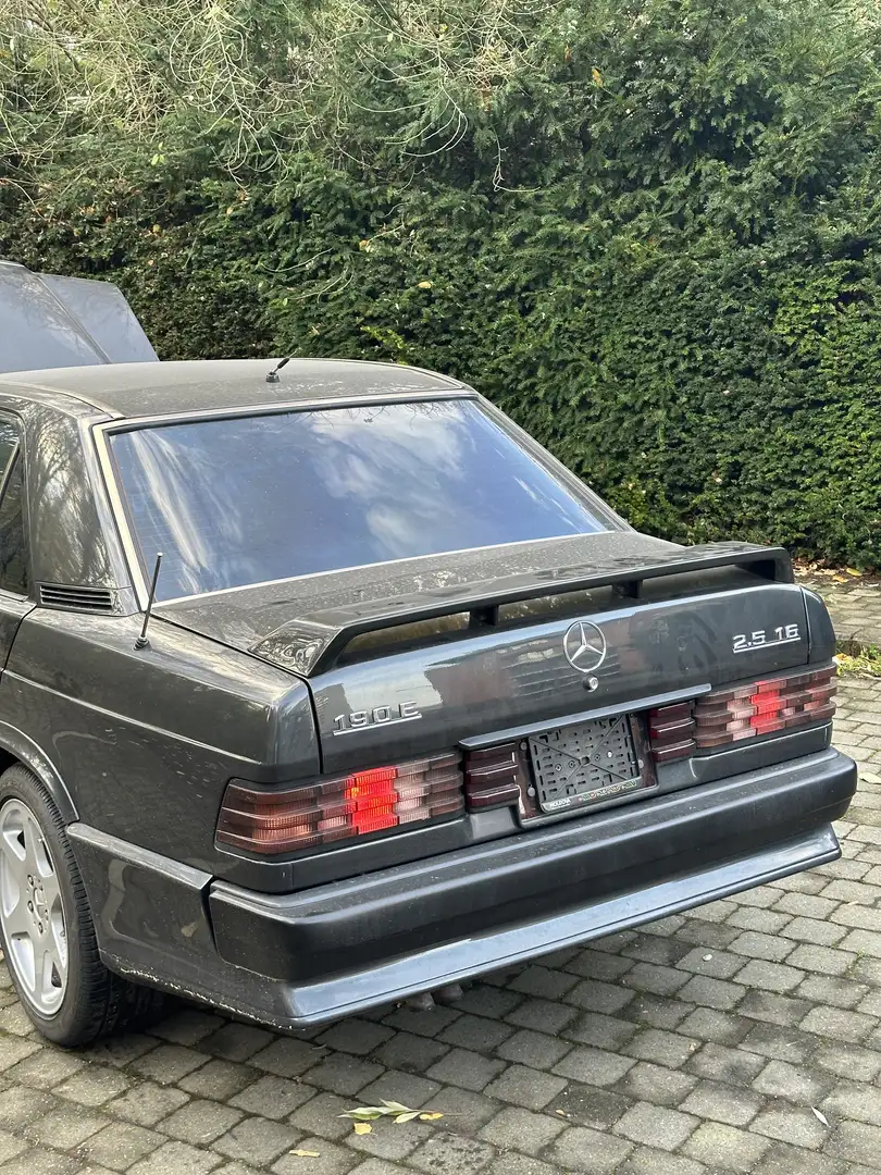 Mercedes-Benz 190 E 2.5-16 - 2
