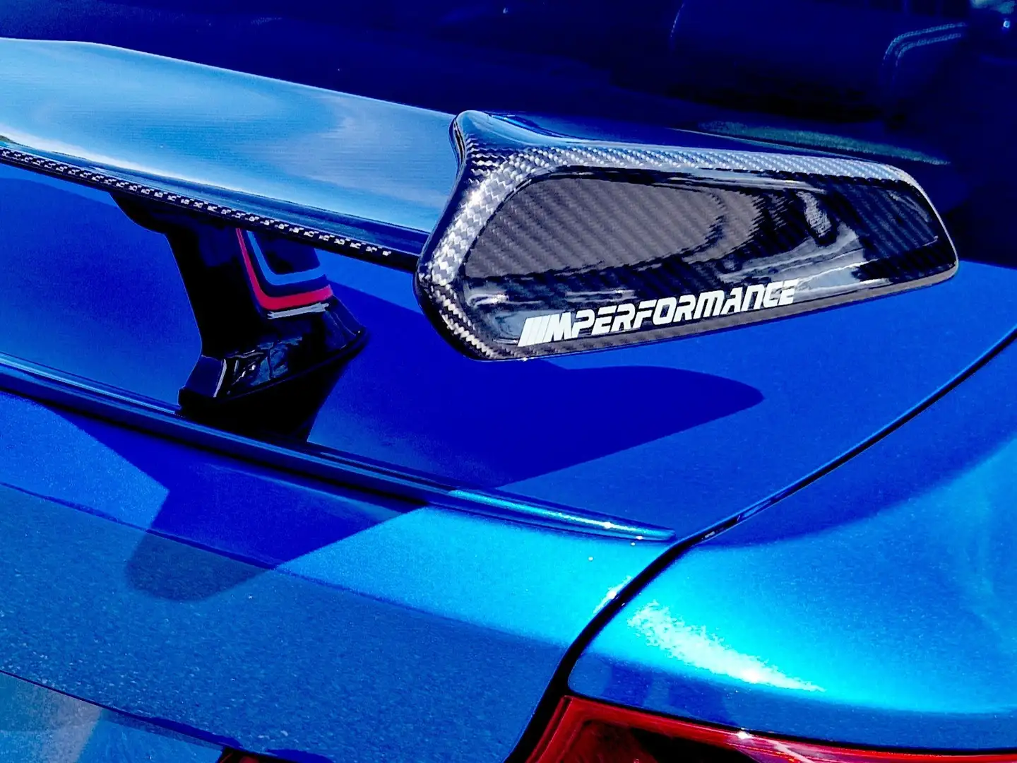 BMW M2 Competition Coupe DKG Blau - 2
