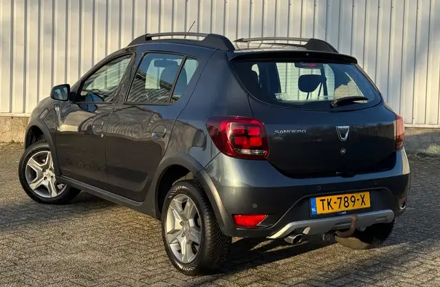 Dacia Sandero view 4