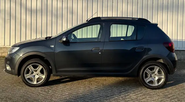 Dacia Sandero view 8