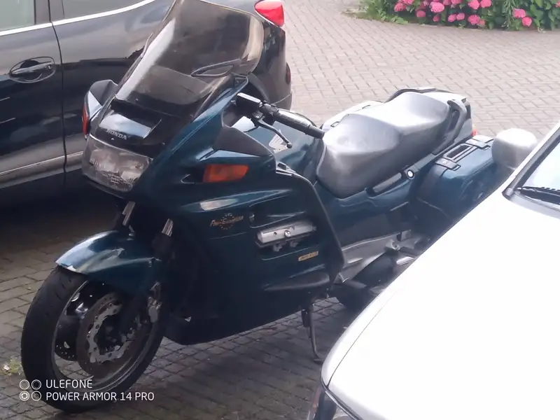 Honda ST 1300 Pan-European - foto 3