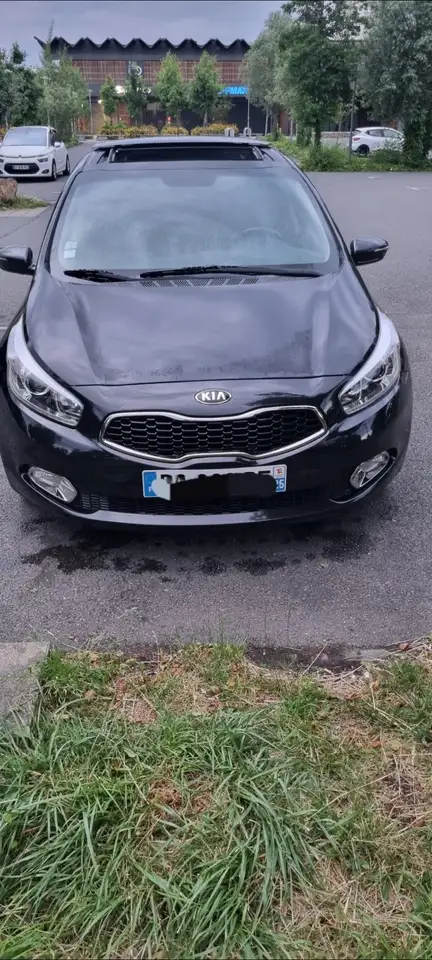 Kia Ceed \u002F cee'd 1.6 CRDi 128 ch Premium