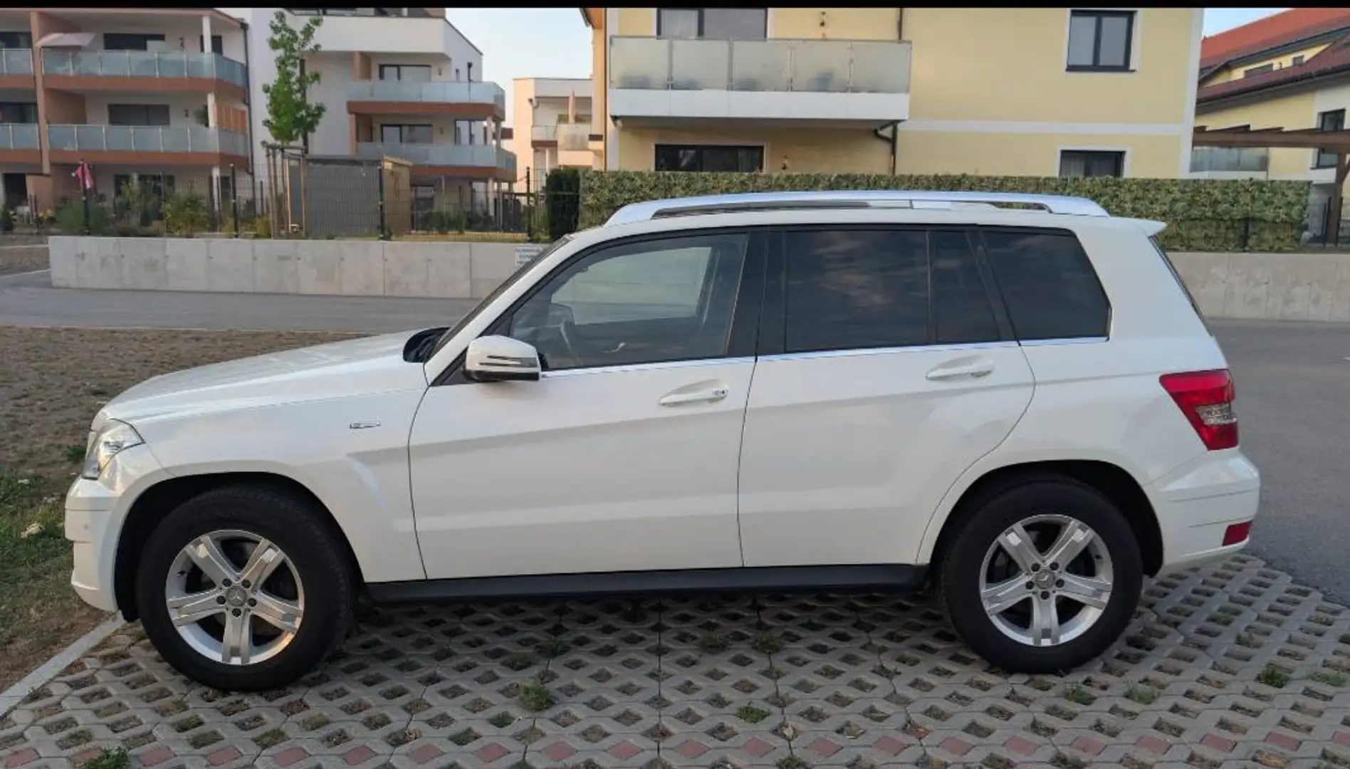 Mercedes-Benz GLK 220 GLK 220 CDI BlueEfficiency Aut. Weiß - 2