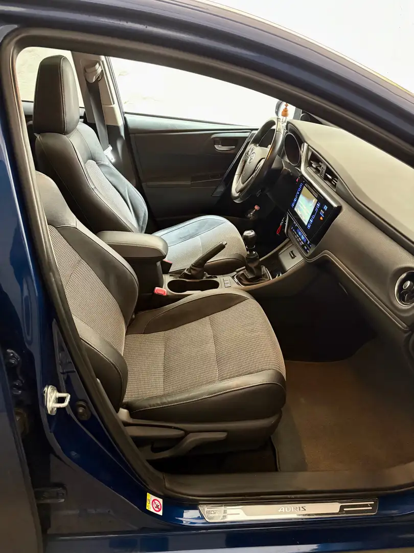 Toyota Auris Auris 1.6 d-4d Lounge Blu/Azzurro - 2