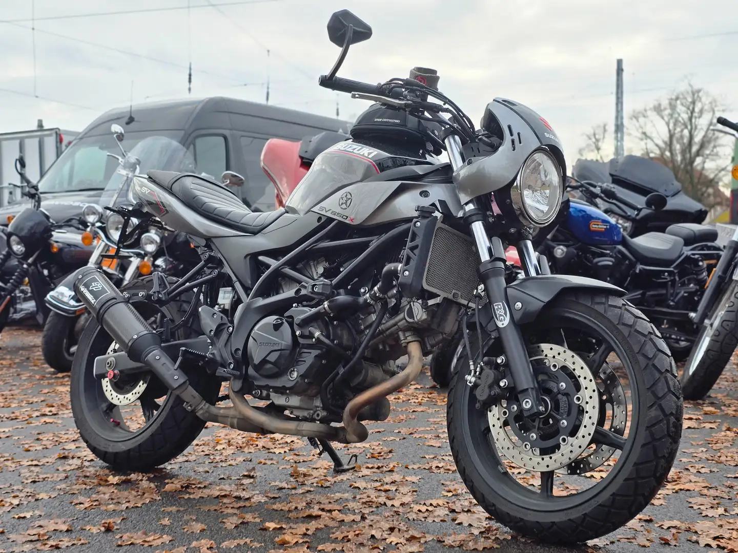 Suzuki SV 650 Grau - 1