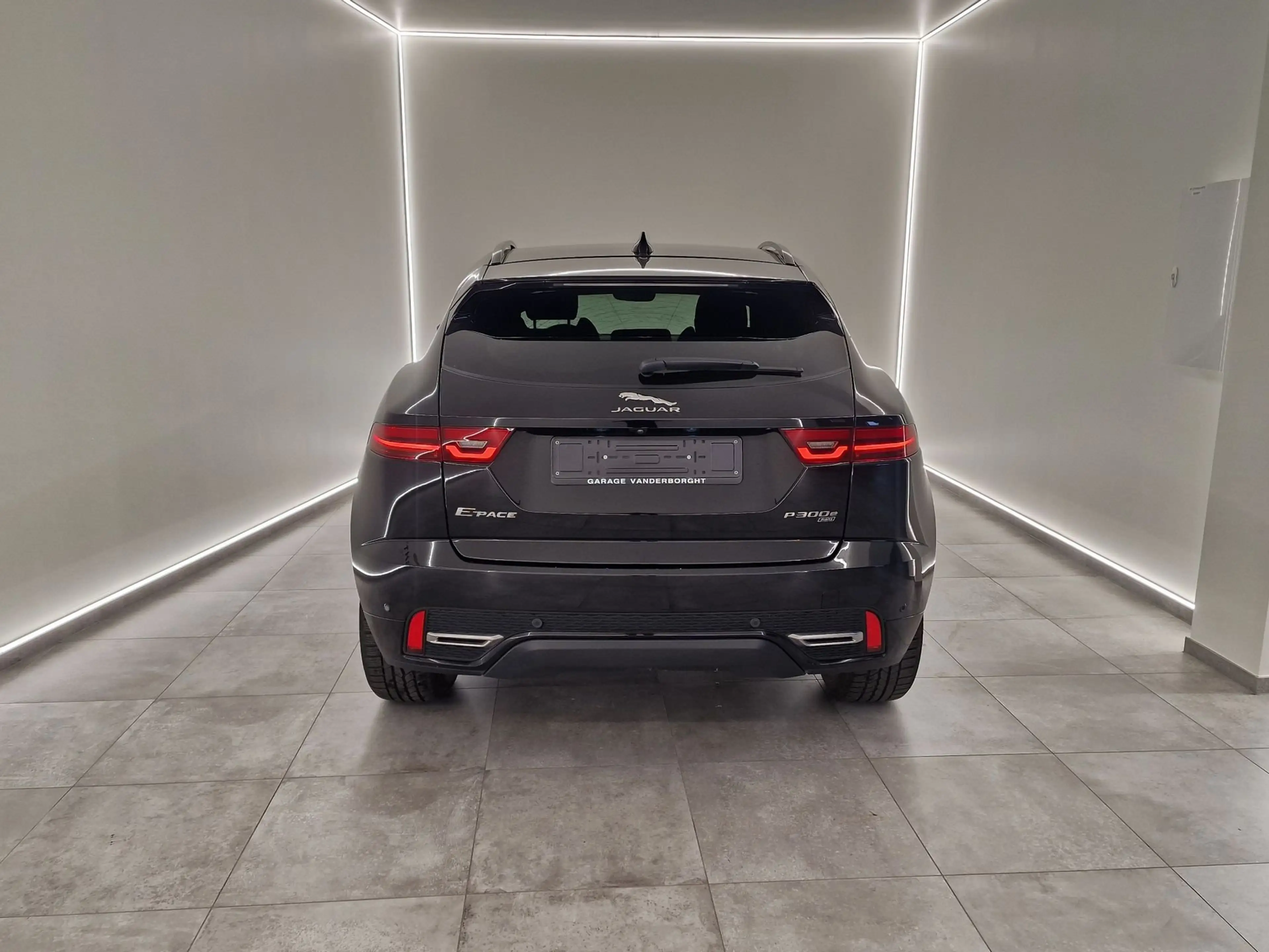 Jaguar E-Pace P300 PLUG-IN HYBRID AUTOMAAT +TAL VAN OPTIES-30000KM!!!! — photo 3
