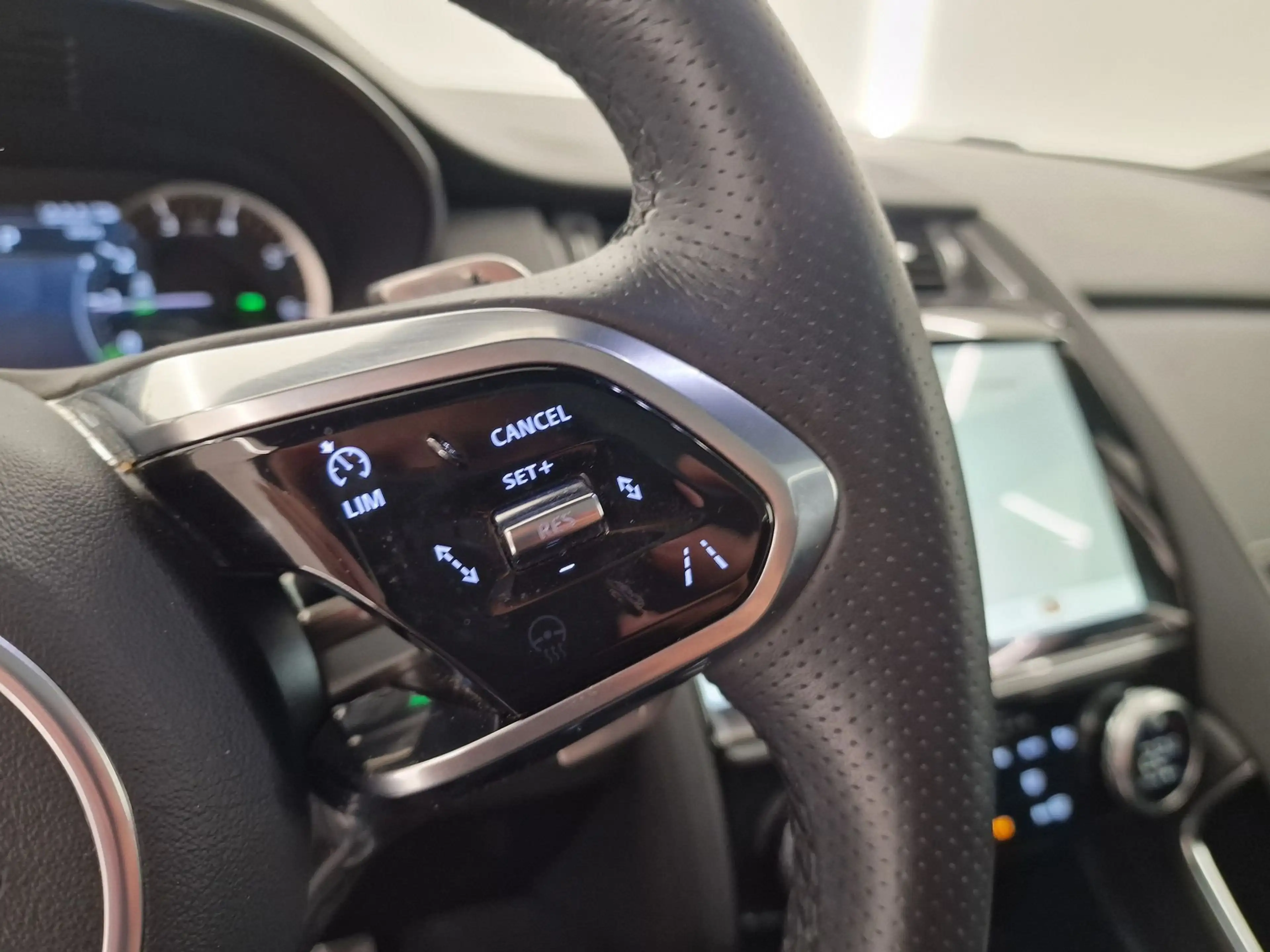 Jaguar E-Pace P300 PLUG-IN HYBRID AUTOMAAT +TAL VAN OPTIES-30000KM!!!! — photo 12