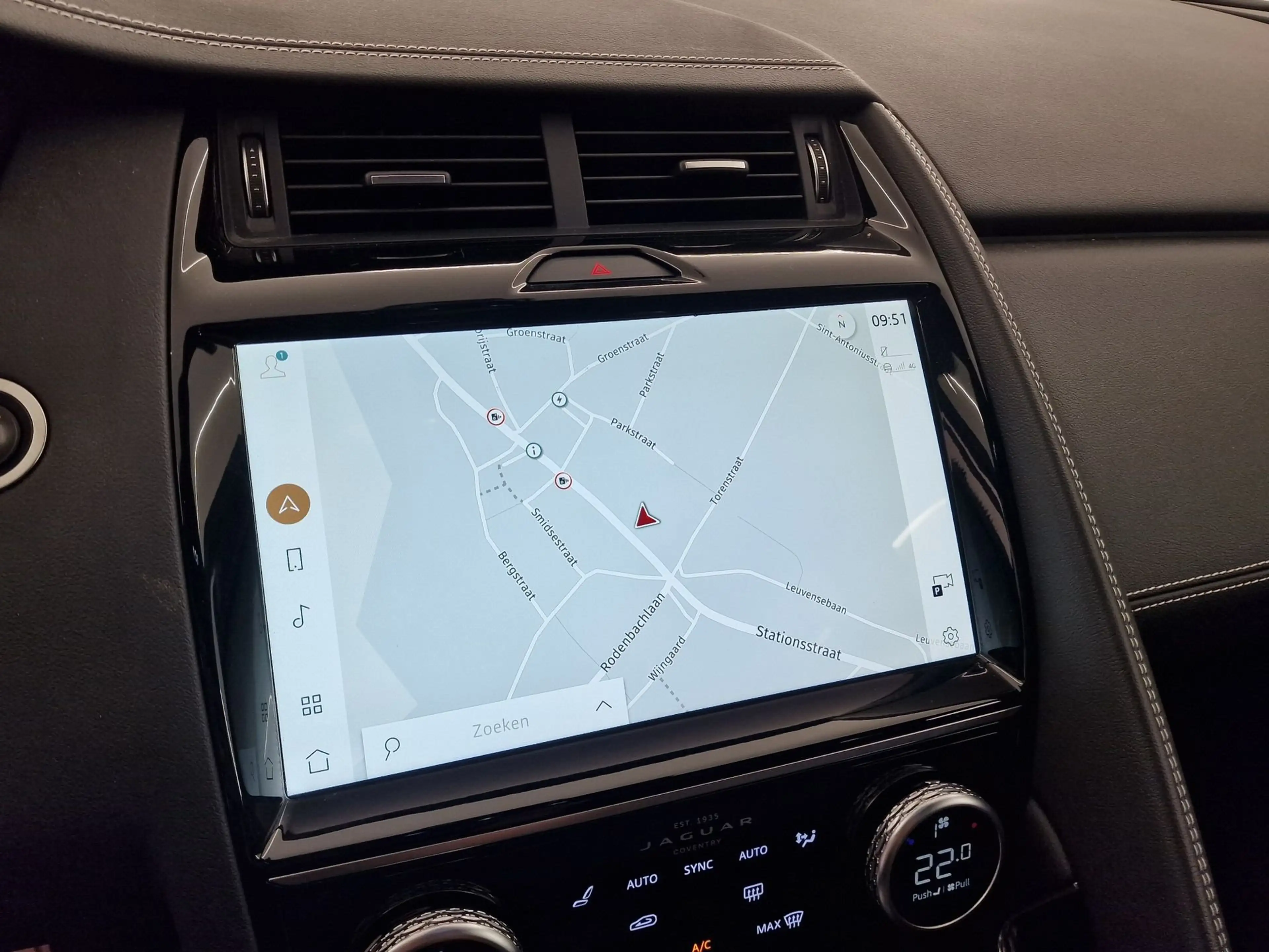 Jaguar E-Pace P300 PLUG-IN HYBRID AUTOMAAT +TAL VAN OPTIES-30000KM!!!! — photo 14