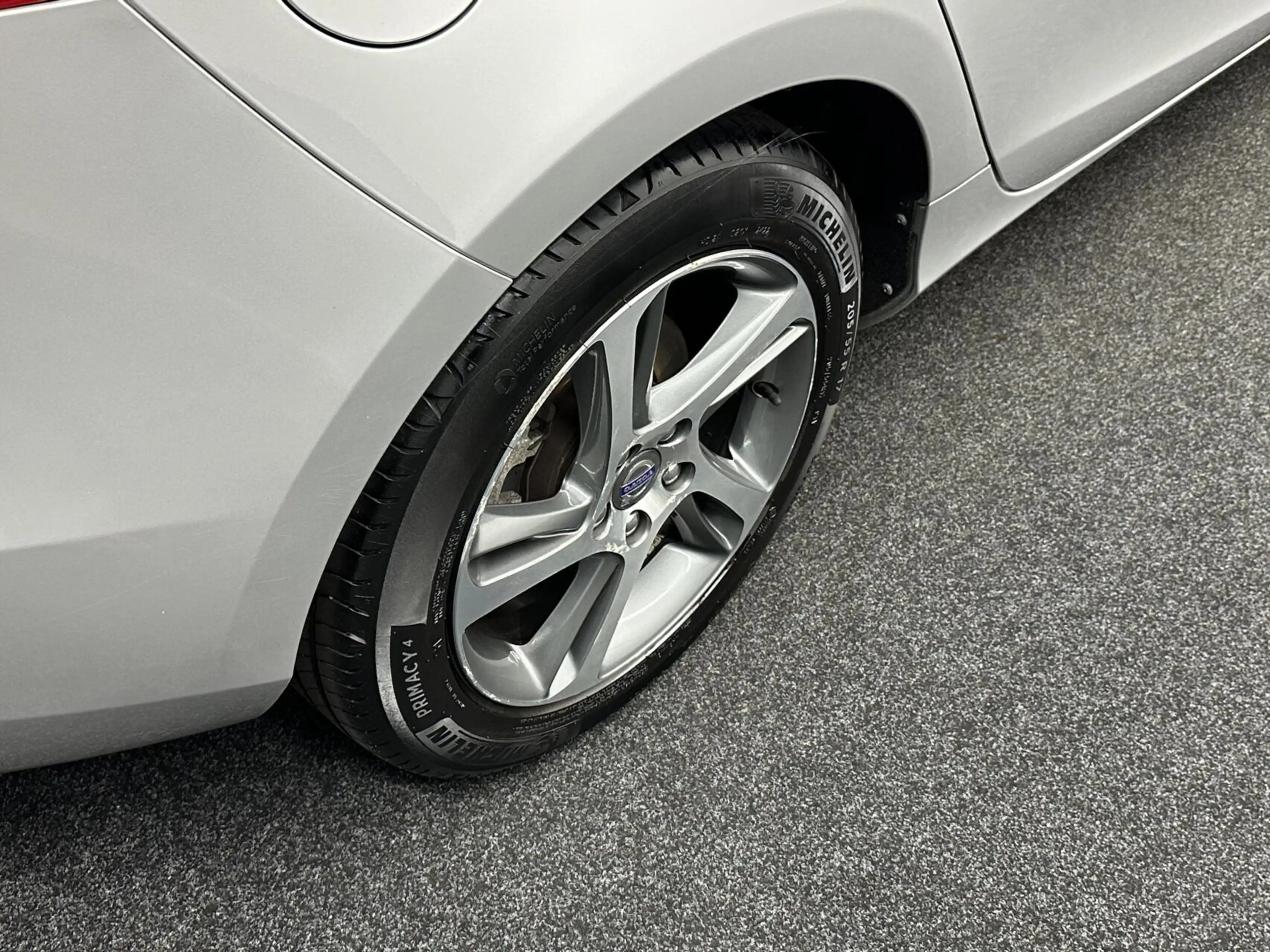 Volvo V40 2.0 T2 Summum NAVI LM CRUISE STOELVERWARMING 10800 — photo 10