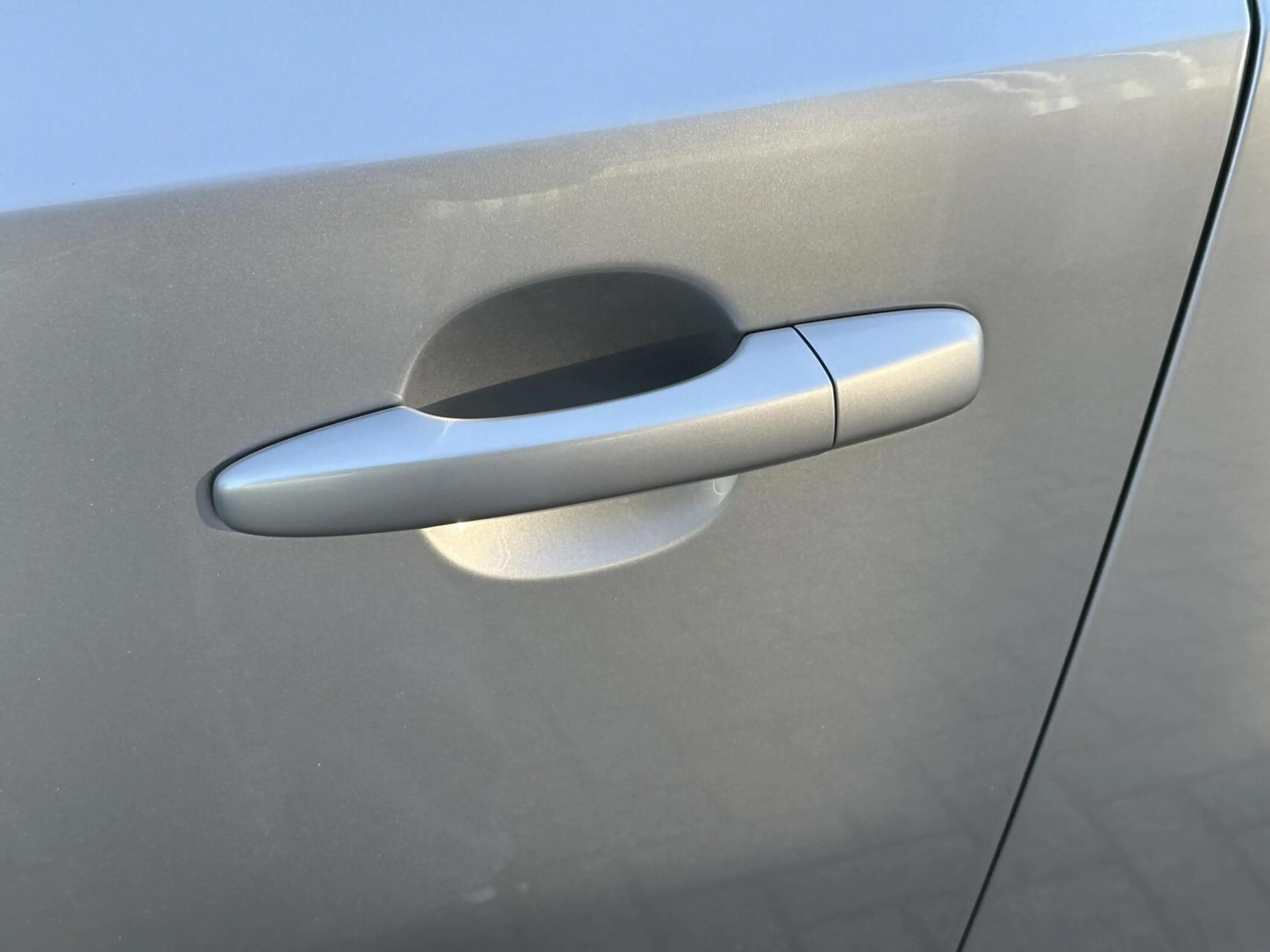 Volvo V40 2.0 T2 Summum NAVI LM CRUISE STOELVERWARMING 10800 — photo 11
