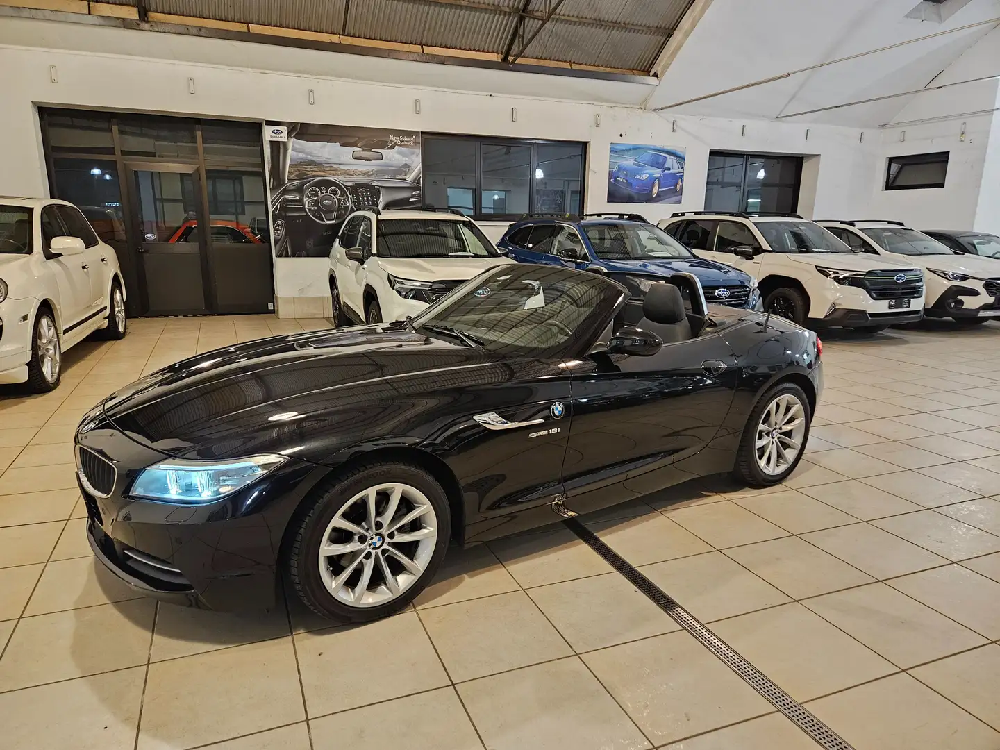 BMW Z4 Z4 sdrive18i Schwarz - 1