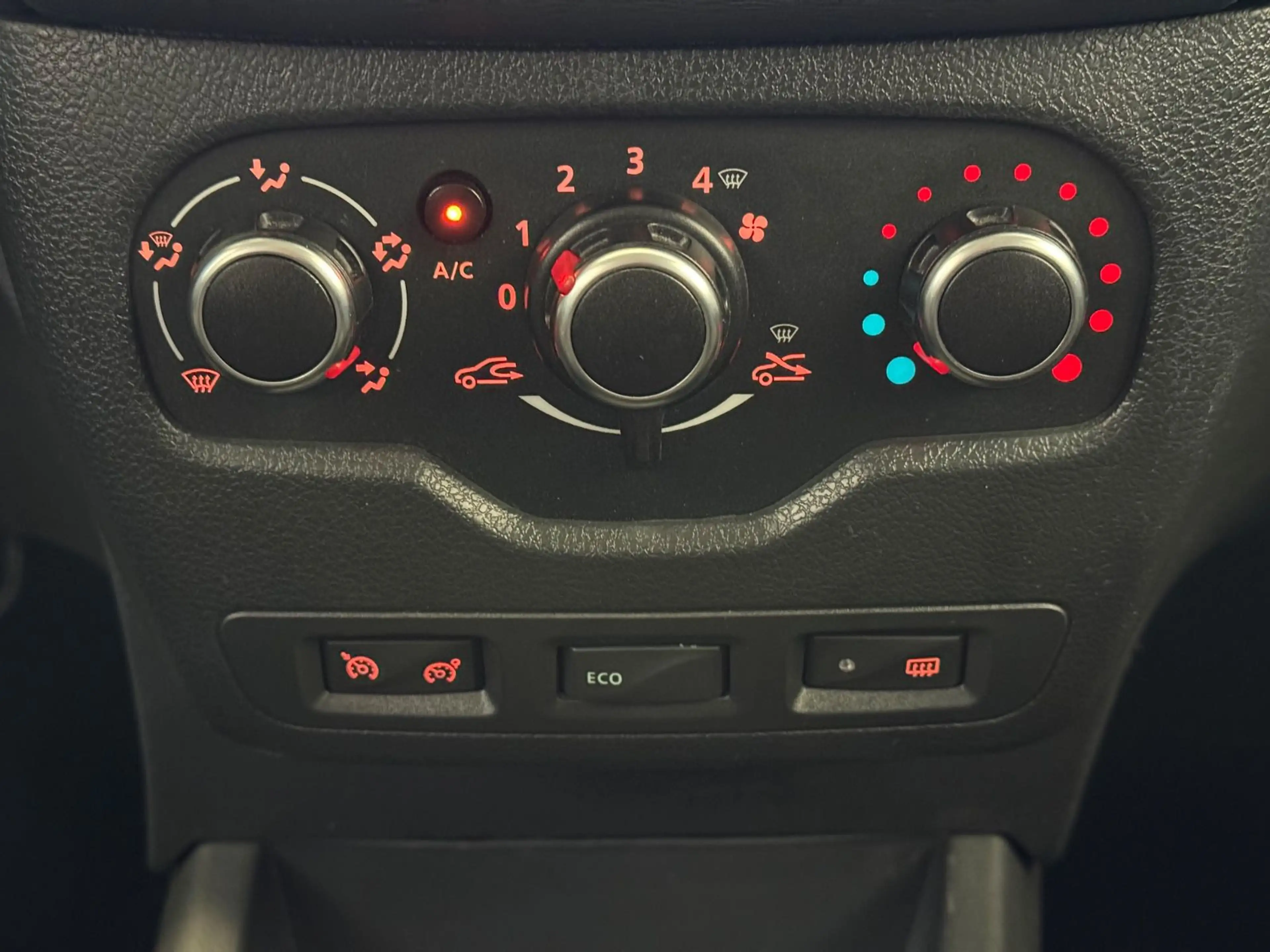 Dacia Lodgy Stepway/Nur 66 tkm/Navi/Tempomat — photo 13