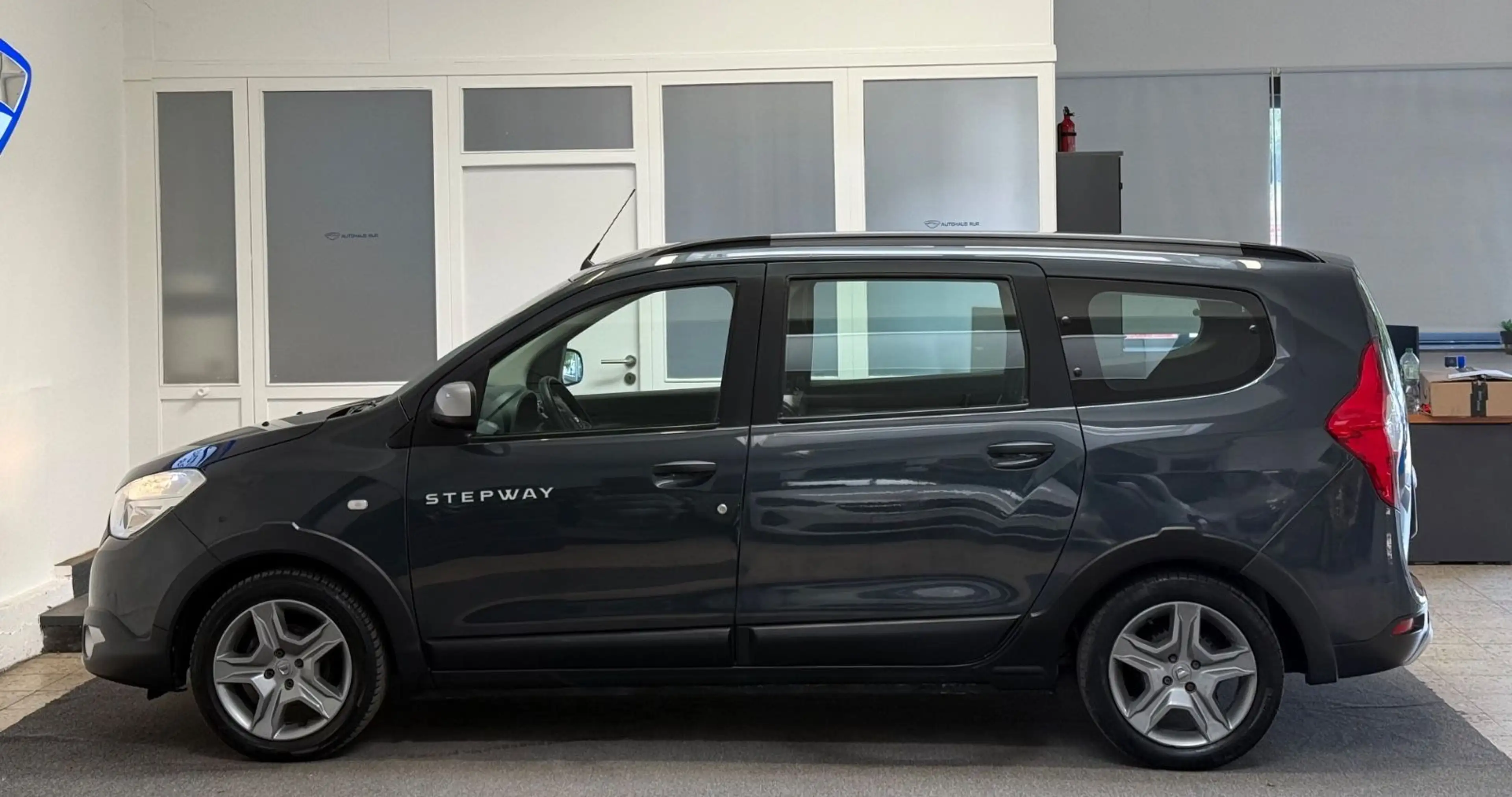 Dacia Lodgy Stepway/Nur 66 tkm/Navi/Tempomat — photo 2