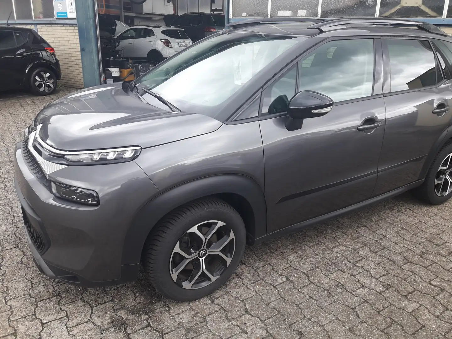 Citroen C3 Aircross C3 Aircross PureTech 130 Stop Grau - 2