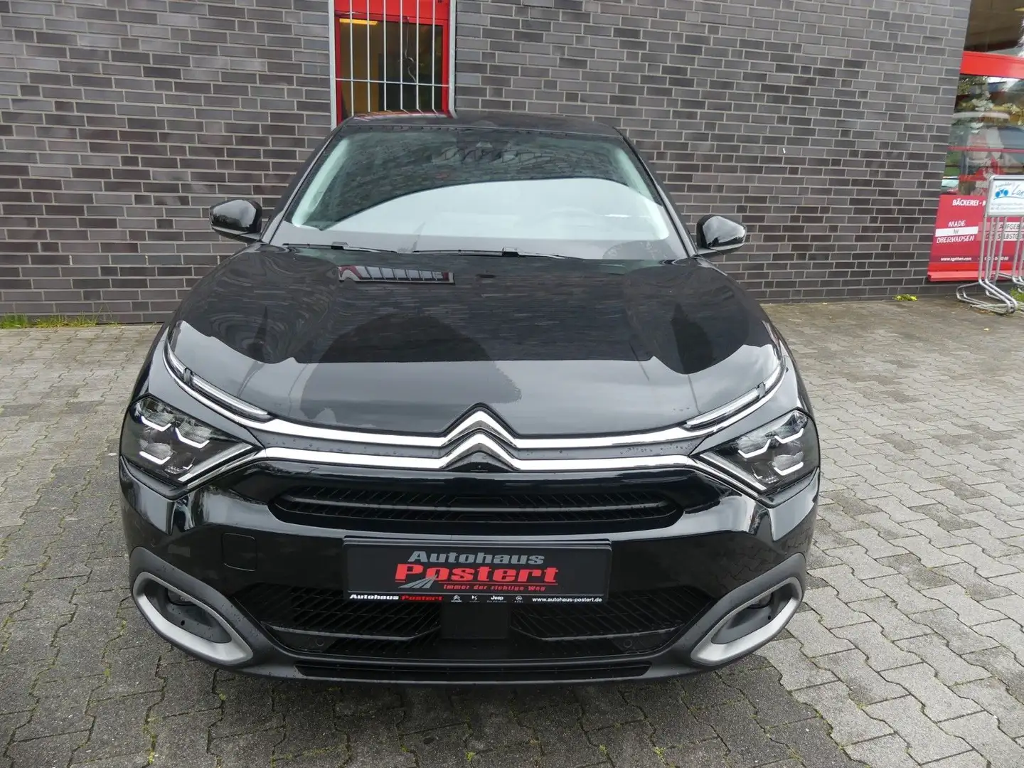 Citroen C4 BlueHDi 130 Stop&Start SHINE EAT8 Noir - 2