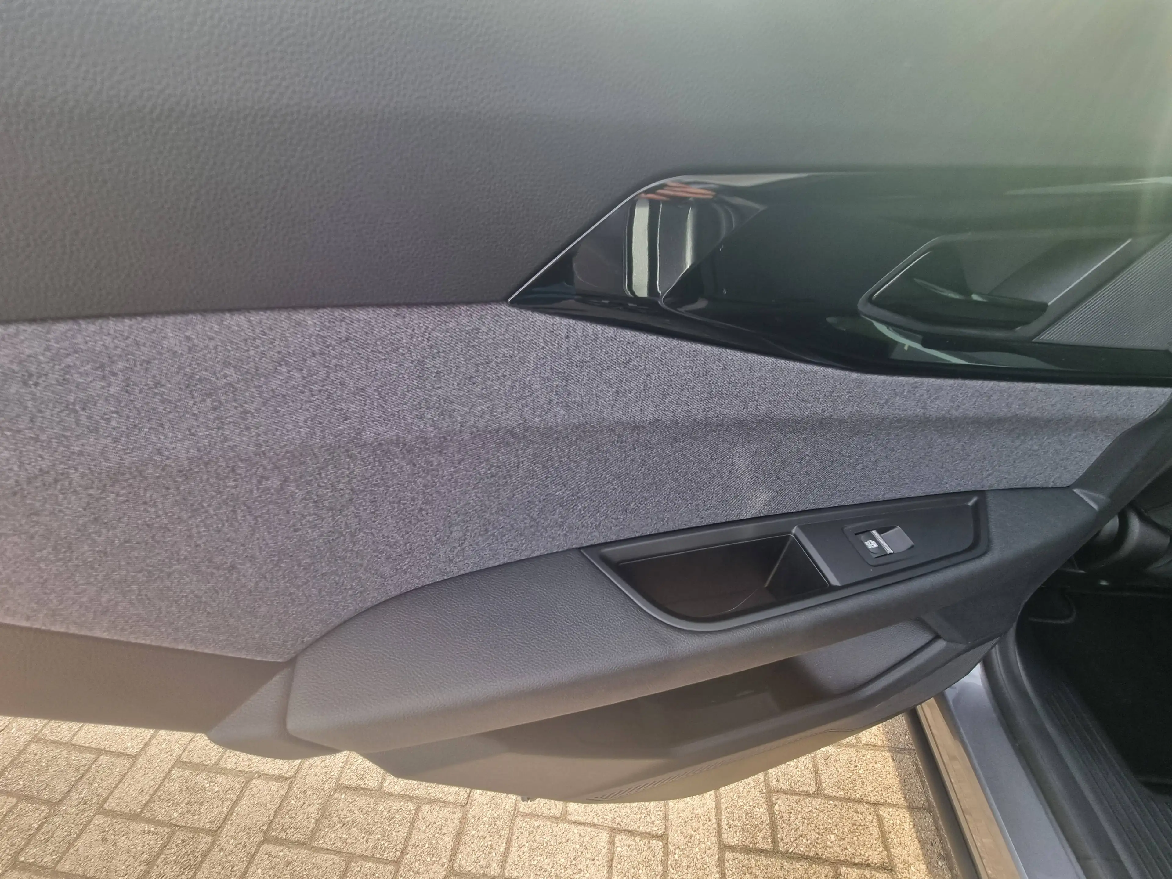 Renault Austral TCe 160 Mild-Hybrid Evolution mit Garantie — photo 15