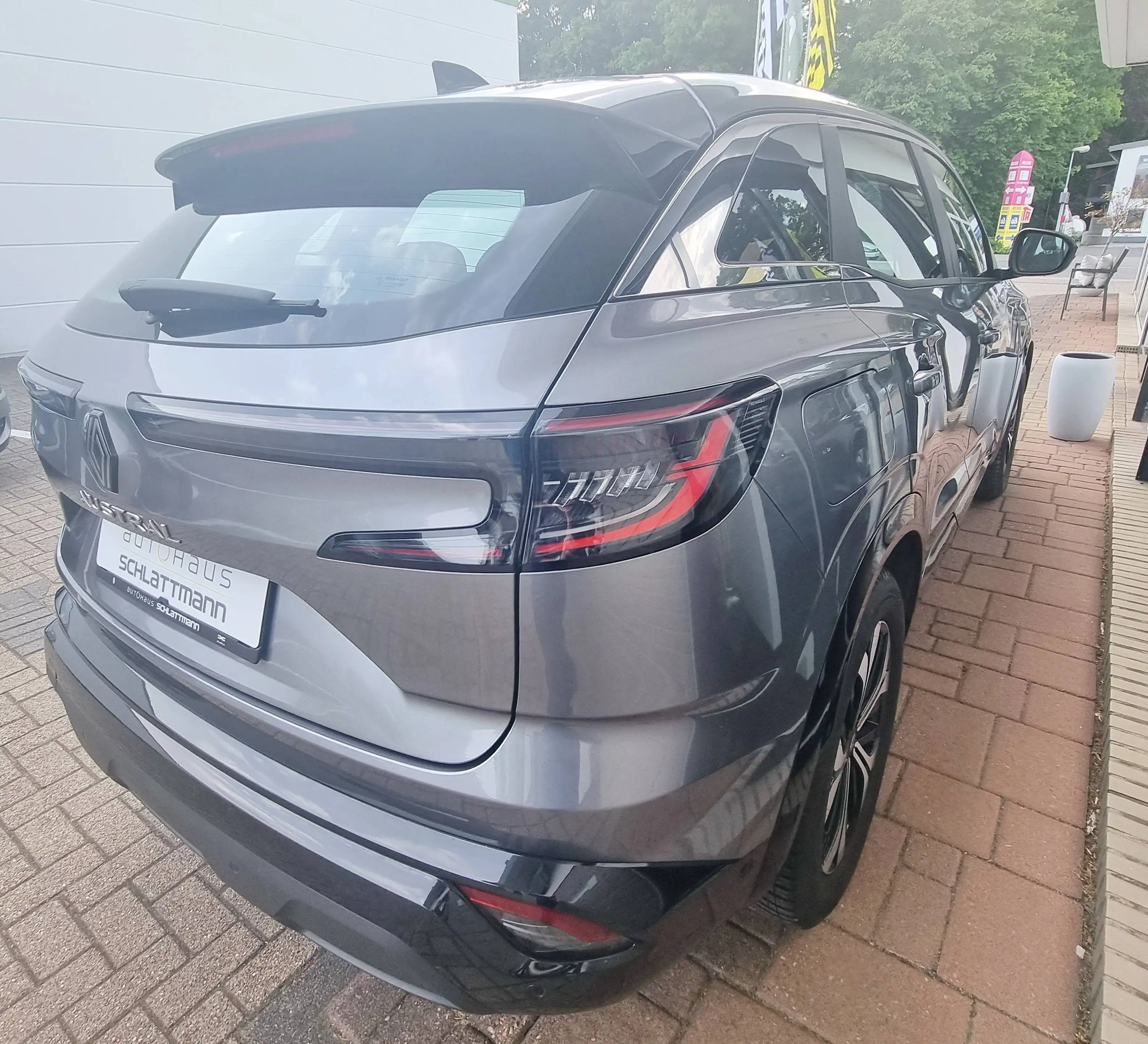 Renault Austral TCe 160 Mild-Hybrid Evolution mit Garantie — photo 6