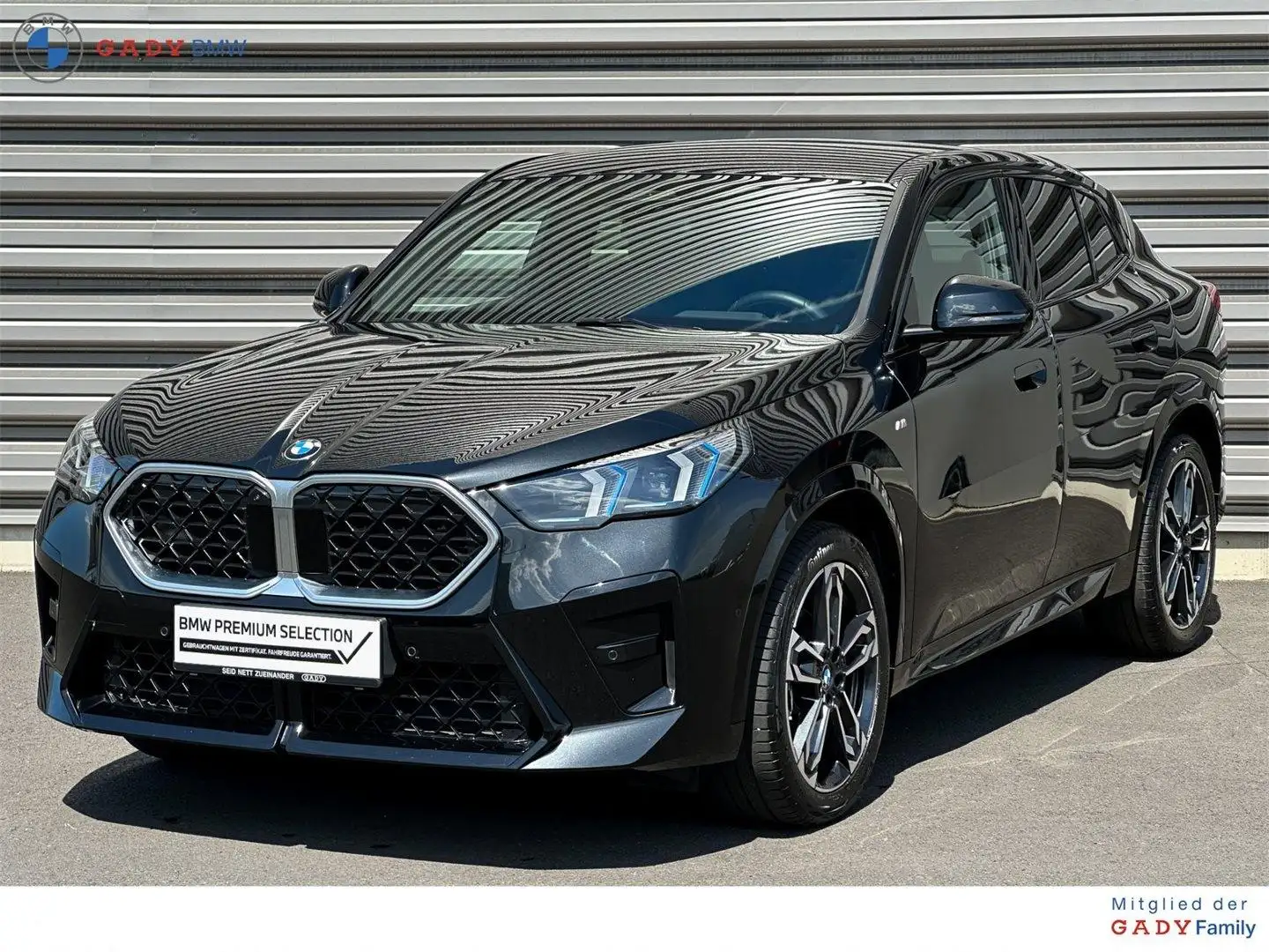 BMW X2 sDrive18d Schwarz - 1