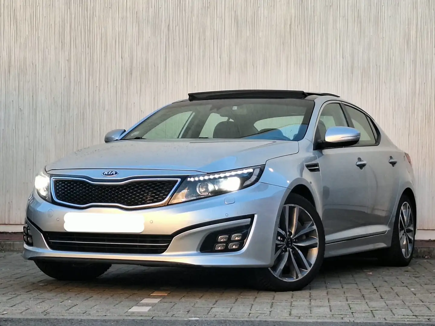 Kia Optima Optima 1.7 CRDi Executive/TOIT PANO/ FULL OPTION Zilver - 2