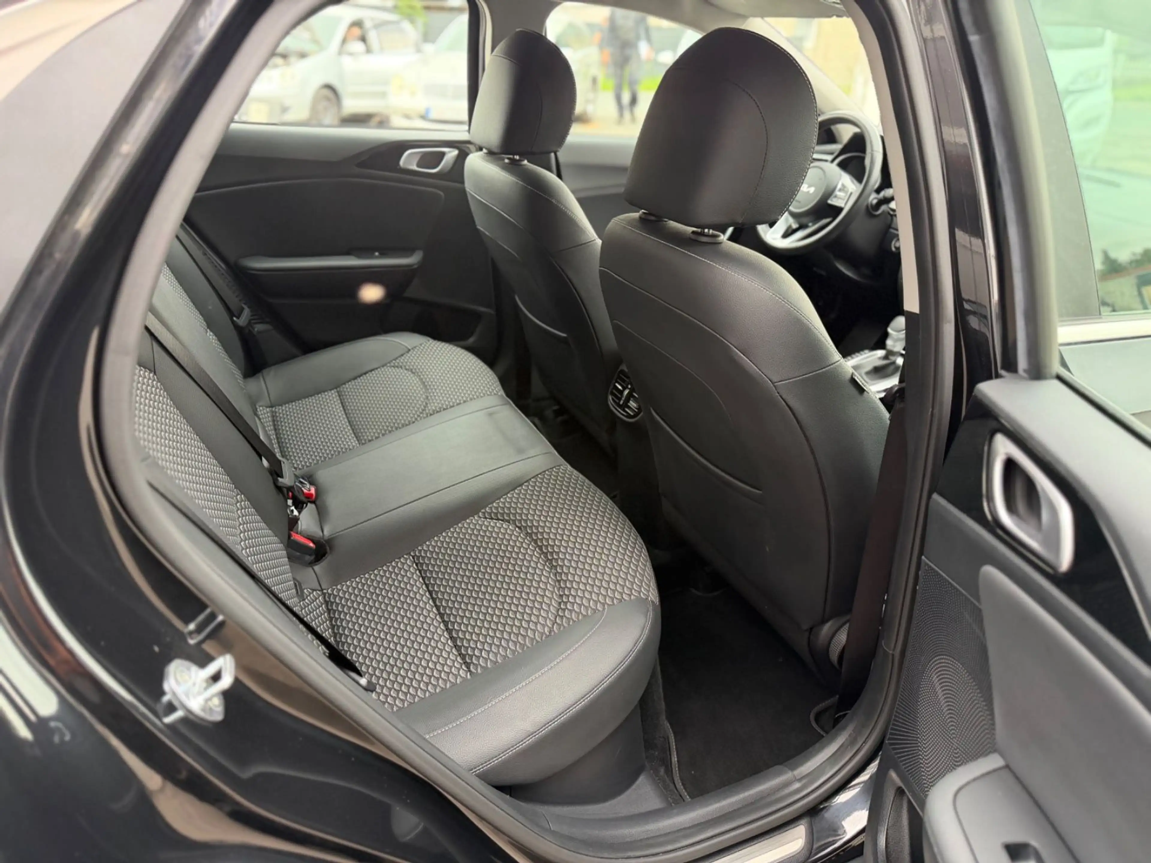 Kia XCeed Spirit Plug-in Hybrid — photo 15