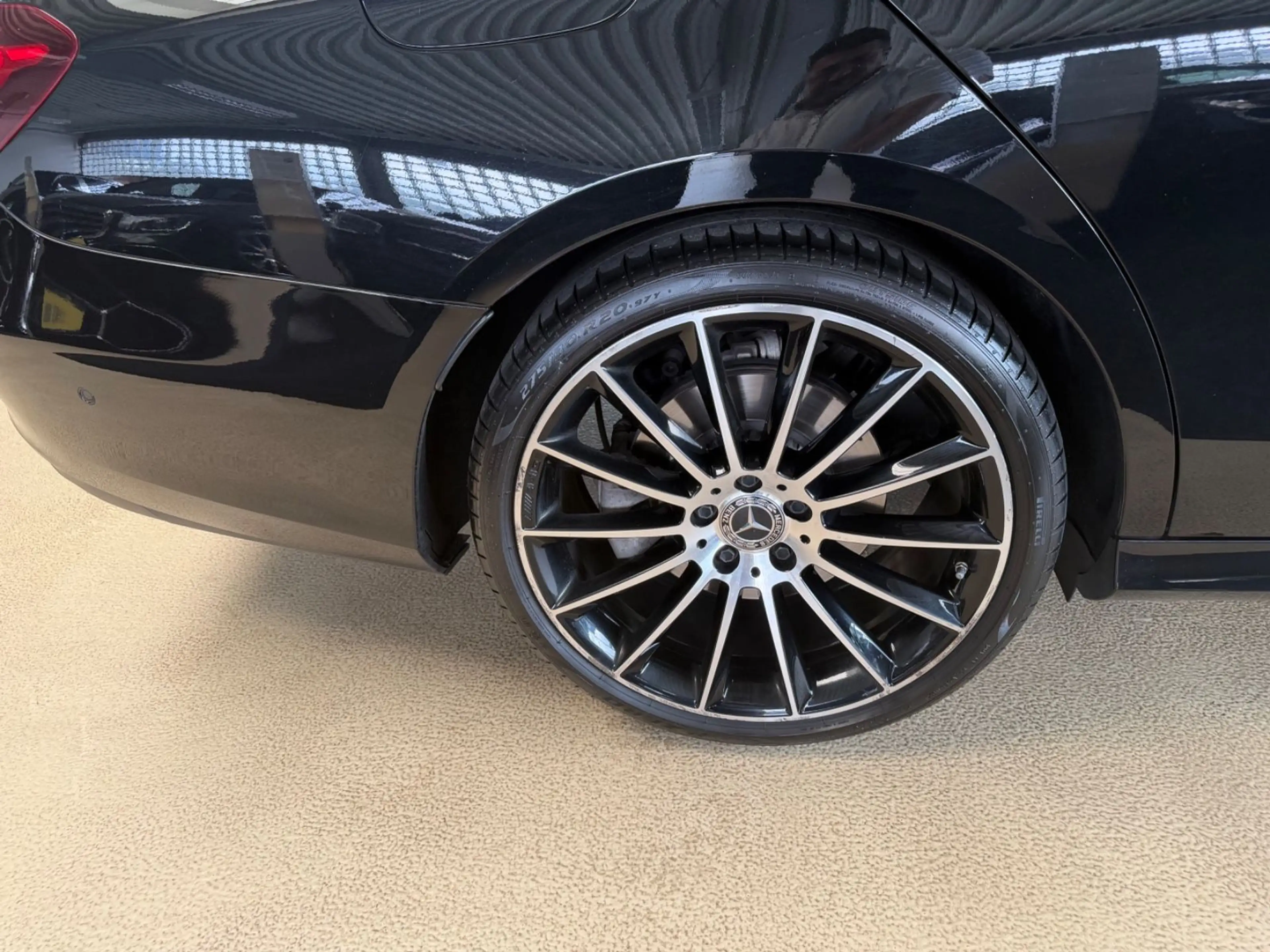 Mercedes-Benz E 400 4Matic*AMG-Line*Burmester — photo 15