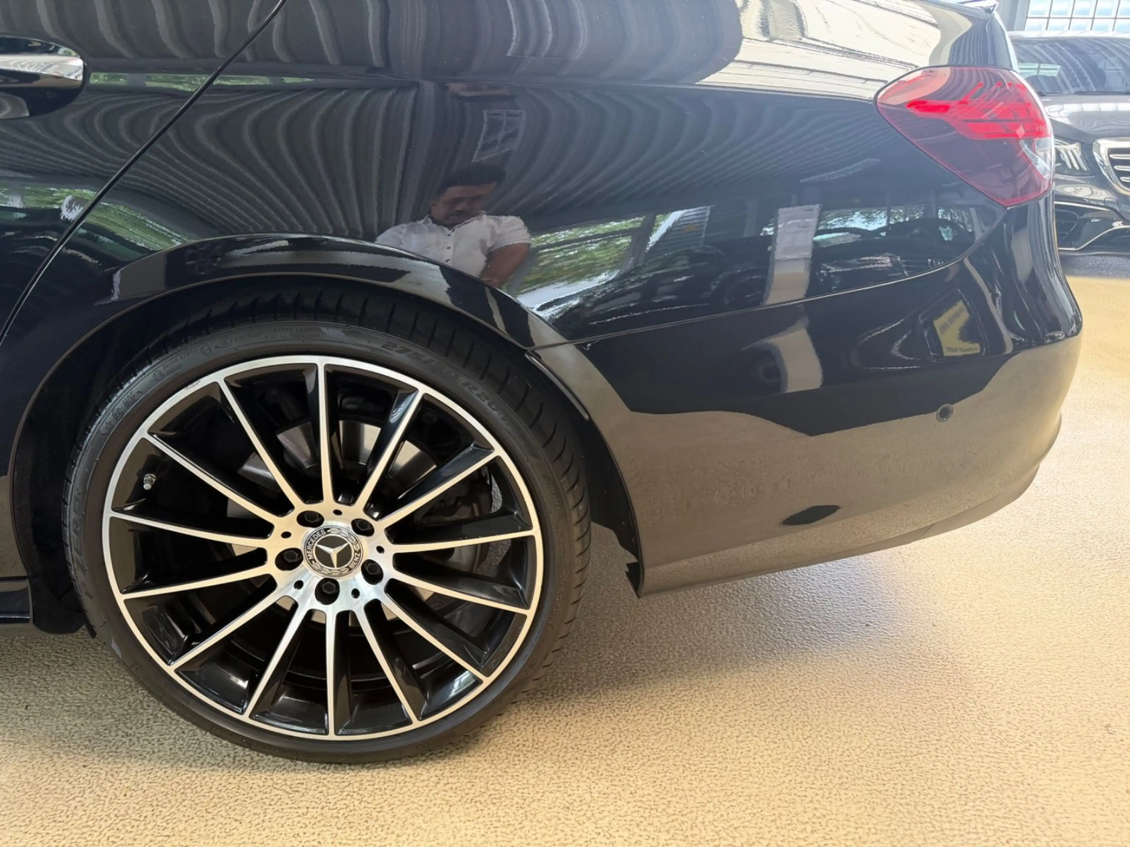 Mercedes-Benz E 400 4Matic*AMG-Line*Burmester — photo 14